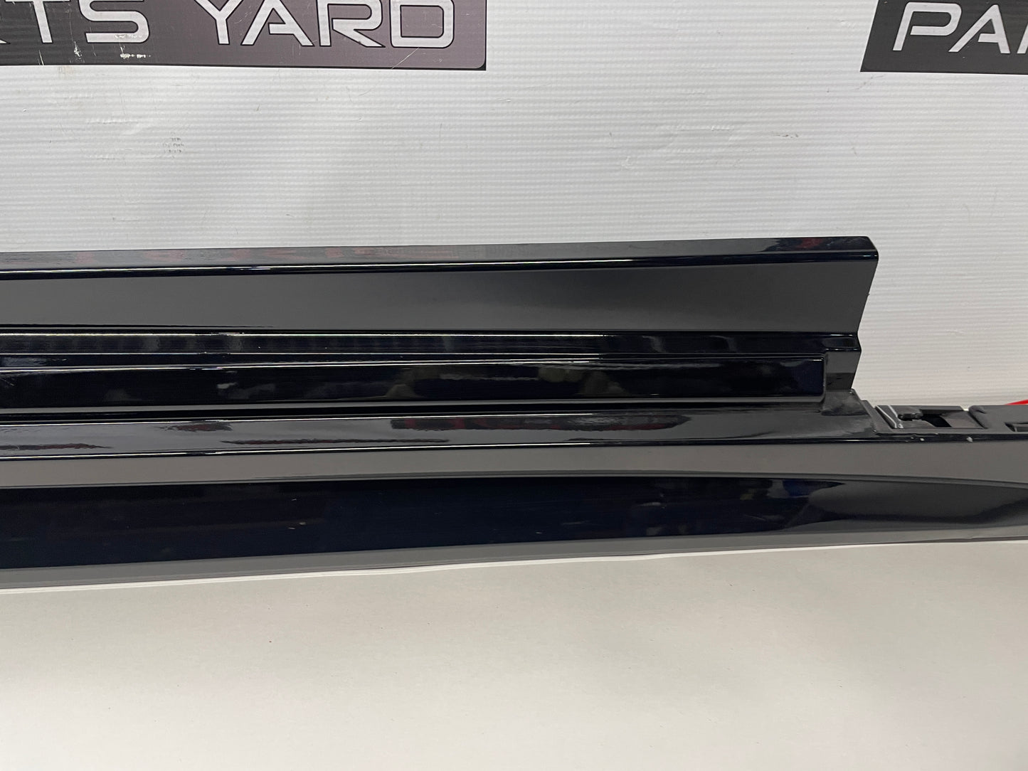 2011 Cadillac CTS-V Coupe RH Passenger Rocker Molding Trim OEM - Day's Parts Yard