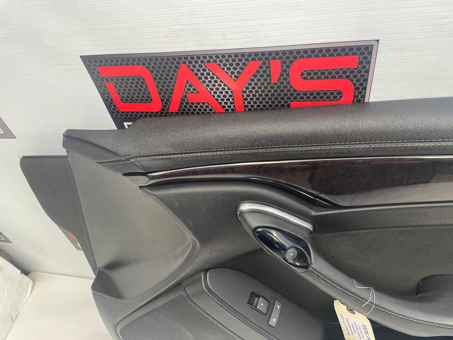 2014 Cadillac CTS-V Coupe Front RH Passenger Door Panel OEM - Day's Parts Yard