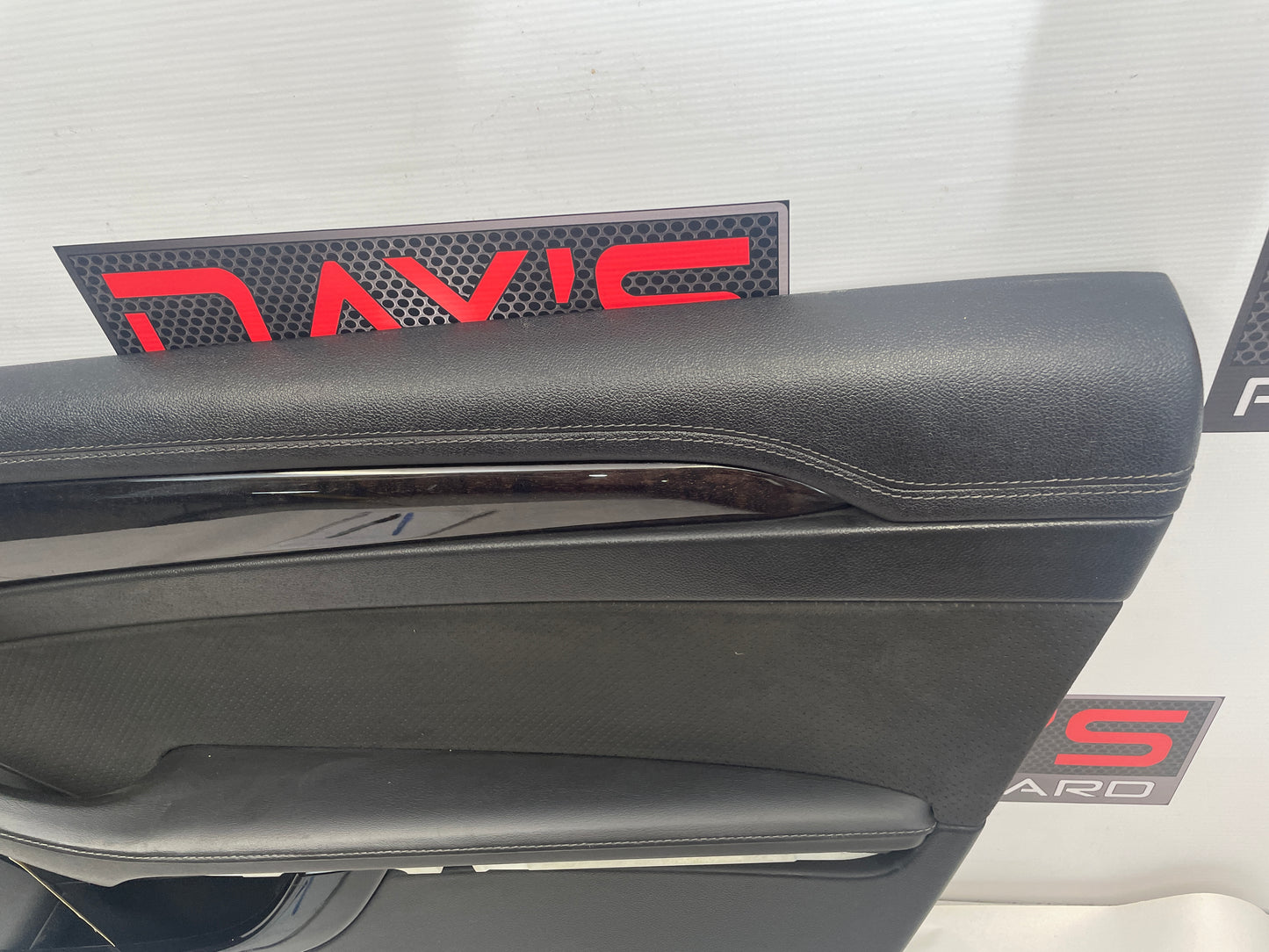 2014 Cadillac CTS-V Coupe Front RH Passenger Door Panel OEM - Day's Parts Yard