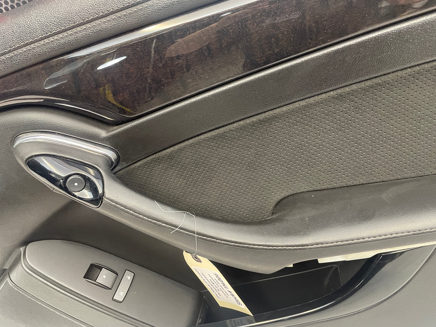 2014 Cadillac CTS-V Coupe Front RH Passenger Door Panel OEM - Day's Parts Yard