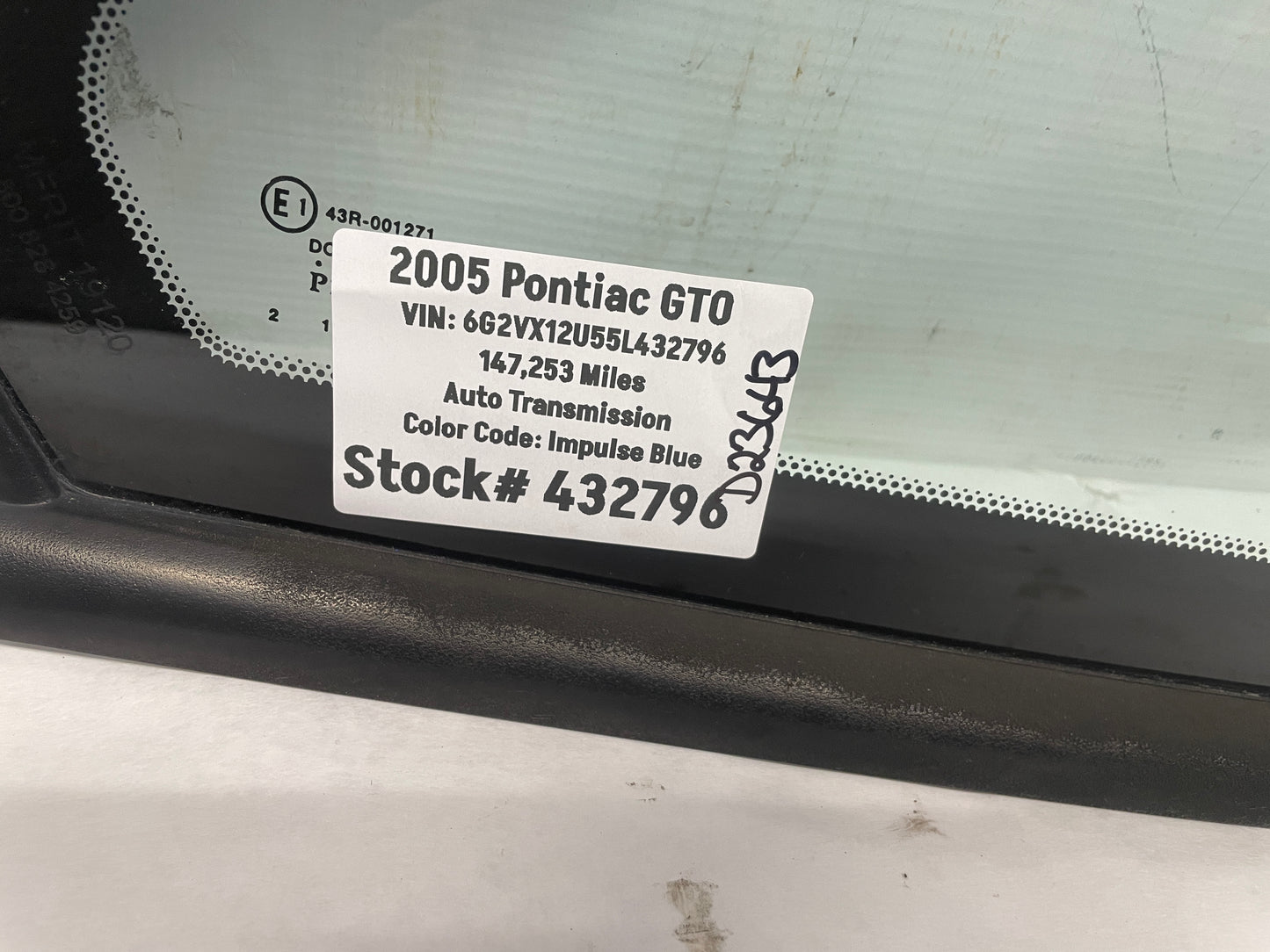 2005 Pontiac GTO RH Passenger Rear Quarter Window Glass OEM - Day's Parts Yard
