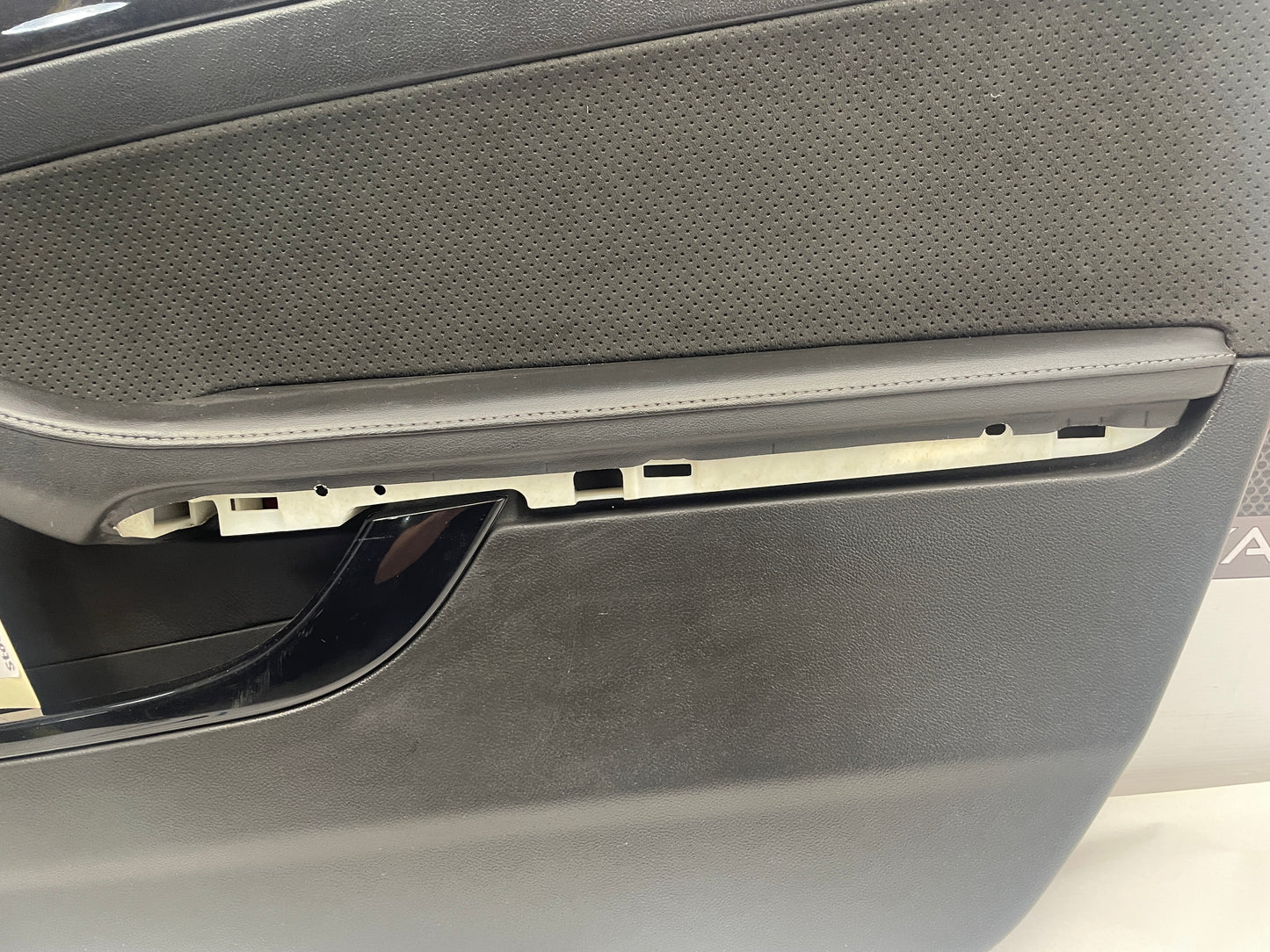 2014 Cadillac CTS-V Coupe Front RH Passenger Door Panel OEM - Day's Parts Yard