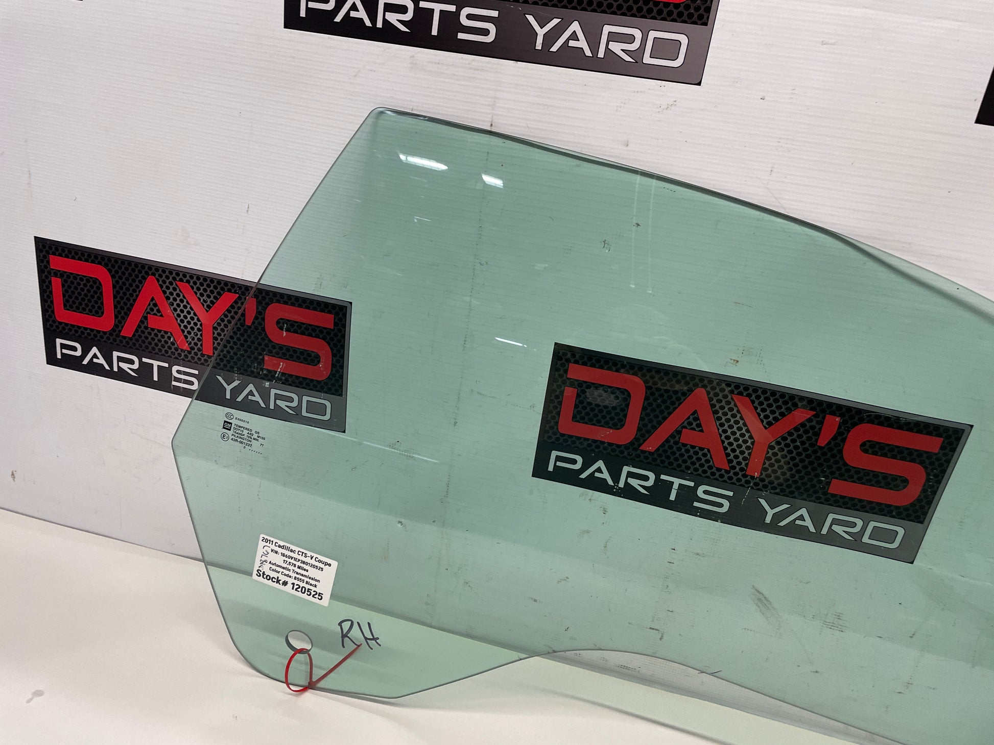 2011 Cadillac CTS-V Coupe RH Passenger Door Window Glass OEM - Day's Parts Yard