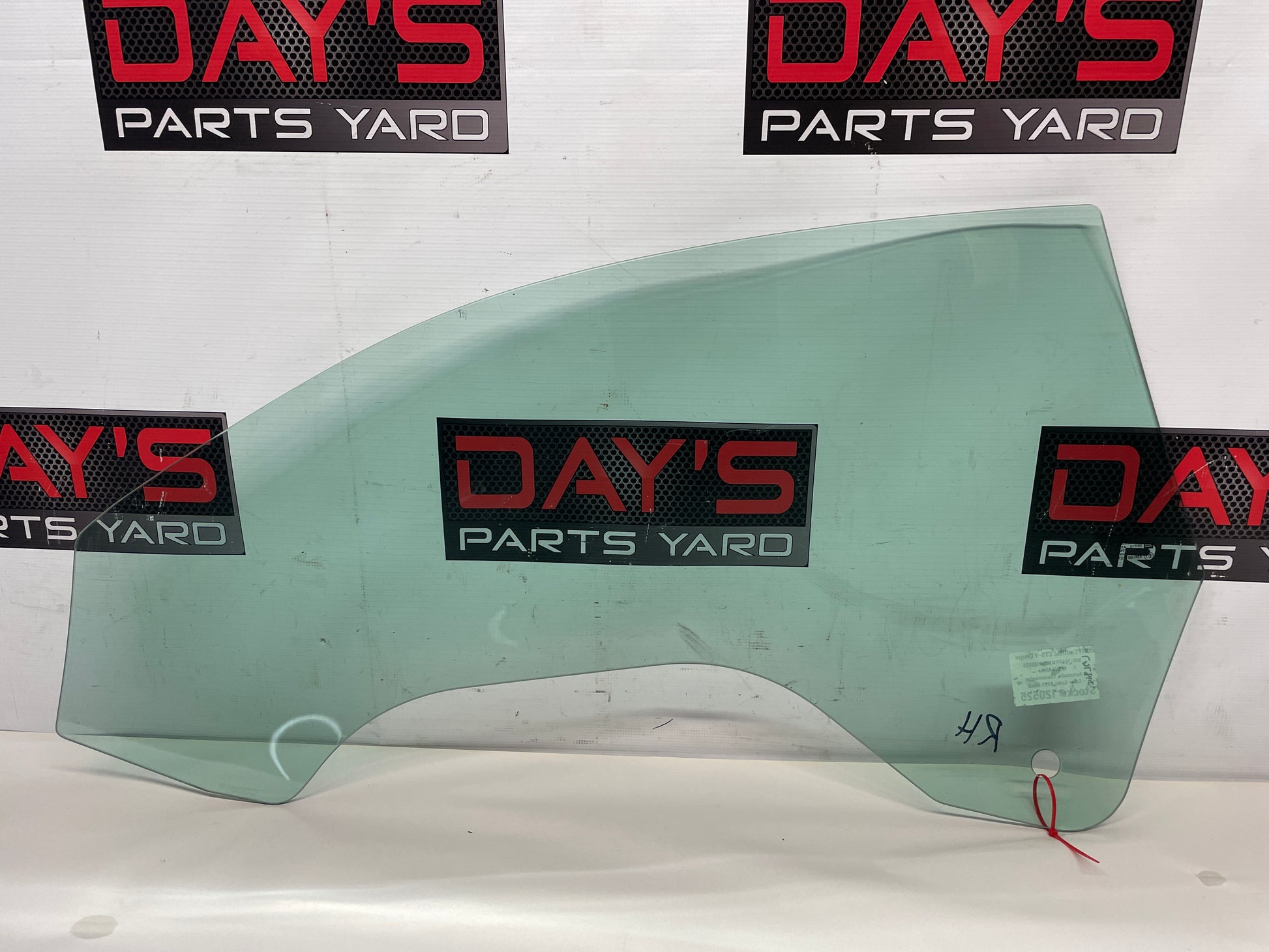 2011 Cadillac CTS-V Coupe RH Passenger Door Window Glass OEM - Day's Parts Yard