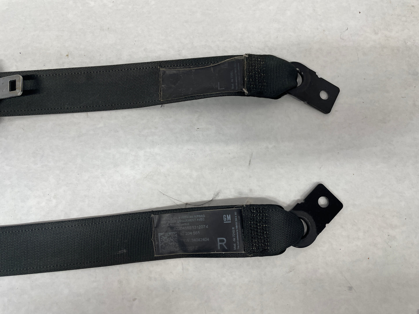 2008 Pontiac G8 Base RH & LH Front Seat Belts Retractors OEM - Day's Parts Yard