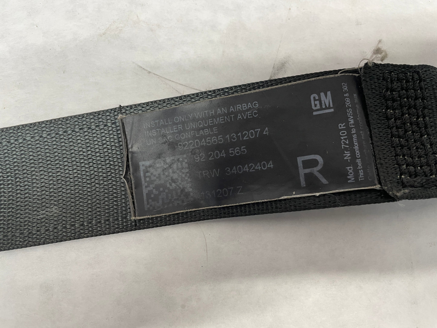 2008 Pontiac G8 Base RH & LH Front Seat Belts Retractors OEM - Day's Parts Yard
