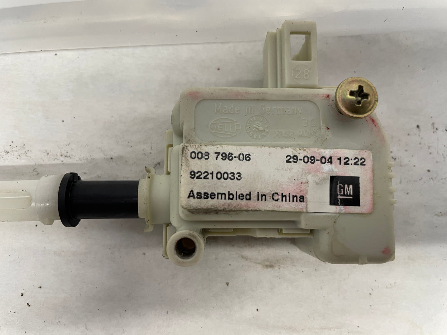 2005 Pontiac GTO Trunk Deck Lid Lock Latch Actuator OEM - Day's Parts Yard