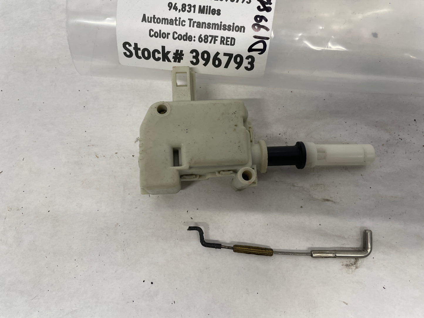 2005 Pontiac GTO Trunk Deck Lid Lock Latch Actuator OEM - Day's Parts Yard