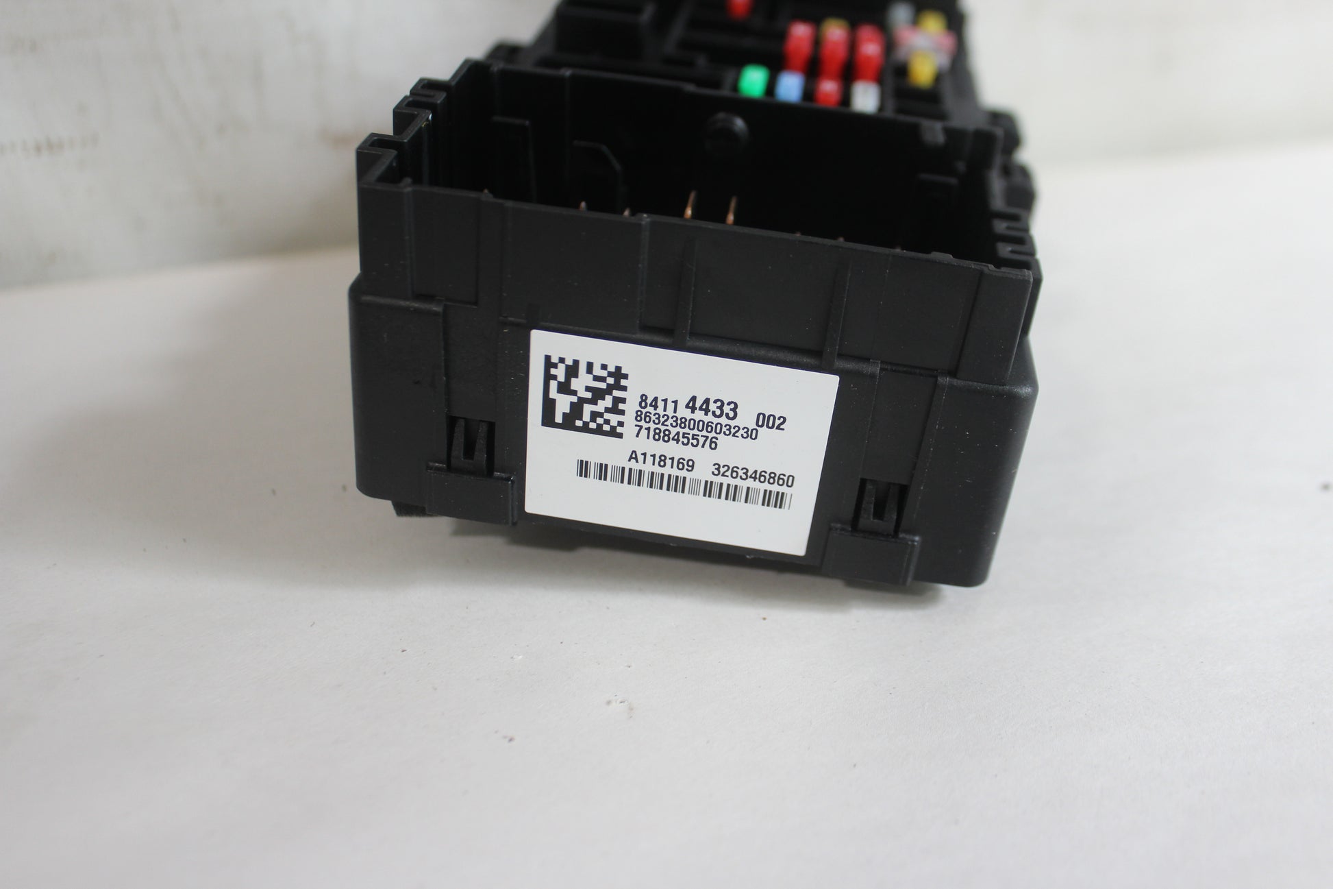 2019 Chevy Tahoe K1500 Premier Front RH Passenger Fuse Box Relay OEM - Day's Parts Yard