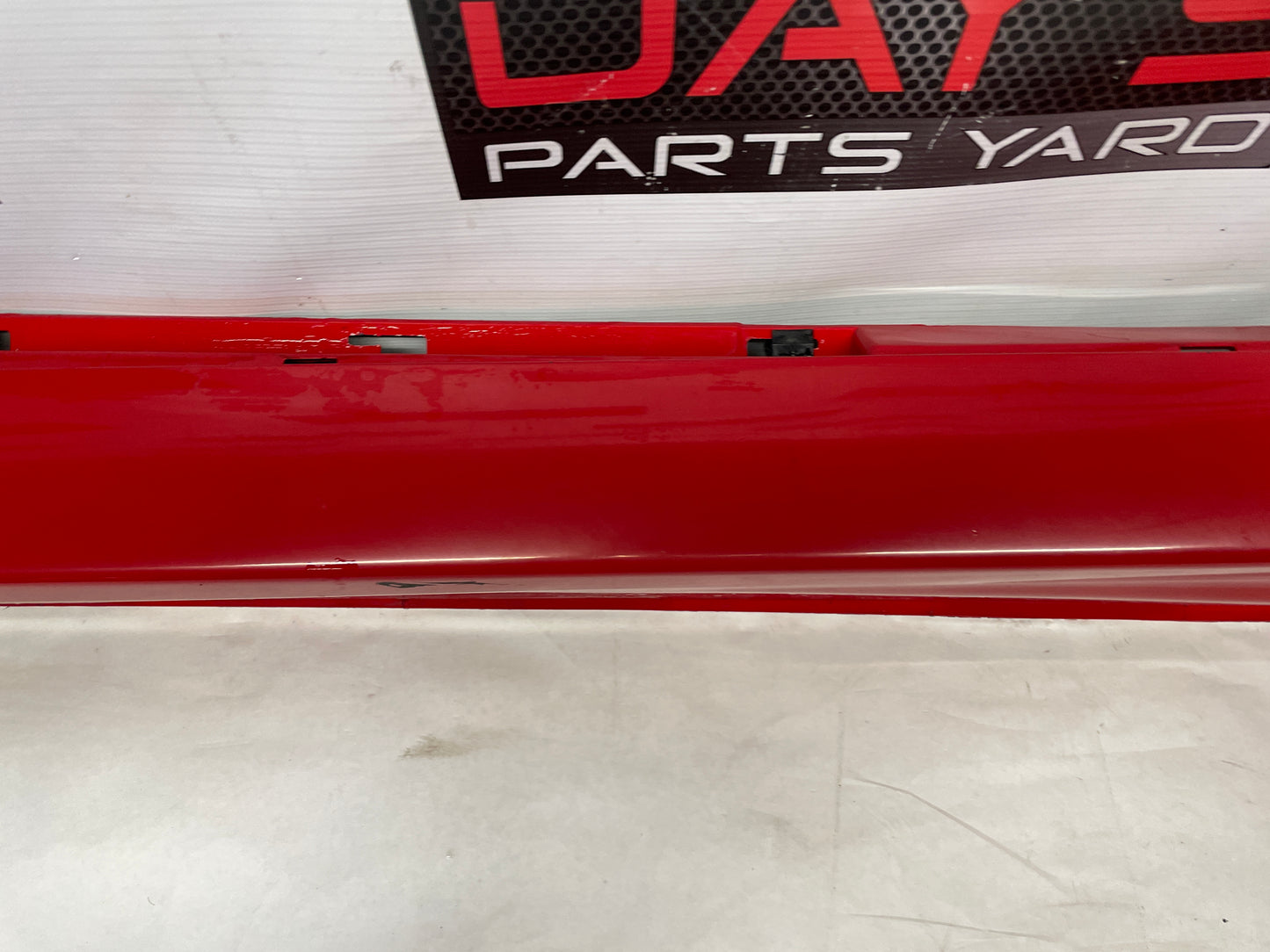 2017 Chevy SS Sedan LH Driver Rocker Molding Side Skirt Panel Trim OEM - Day's Parts Yard