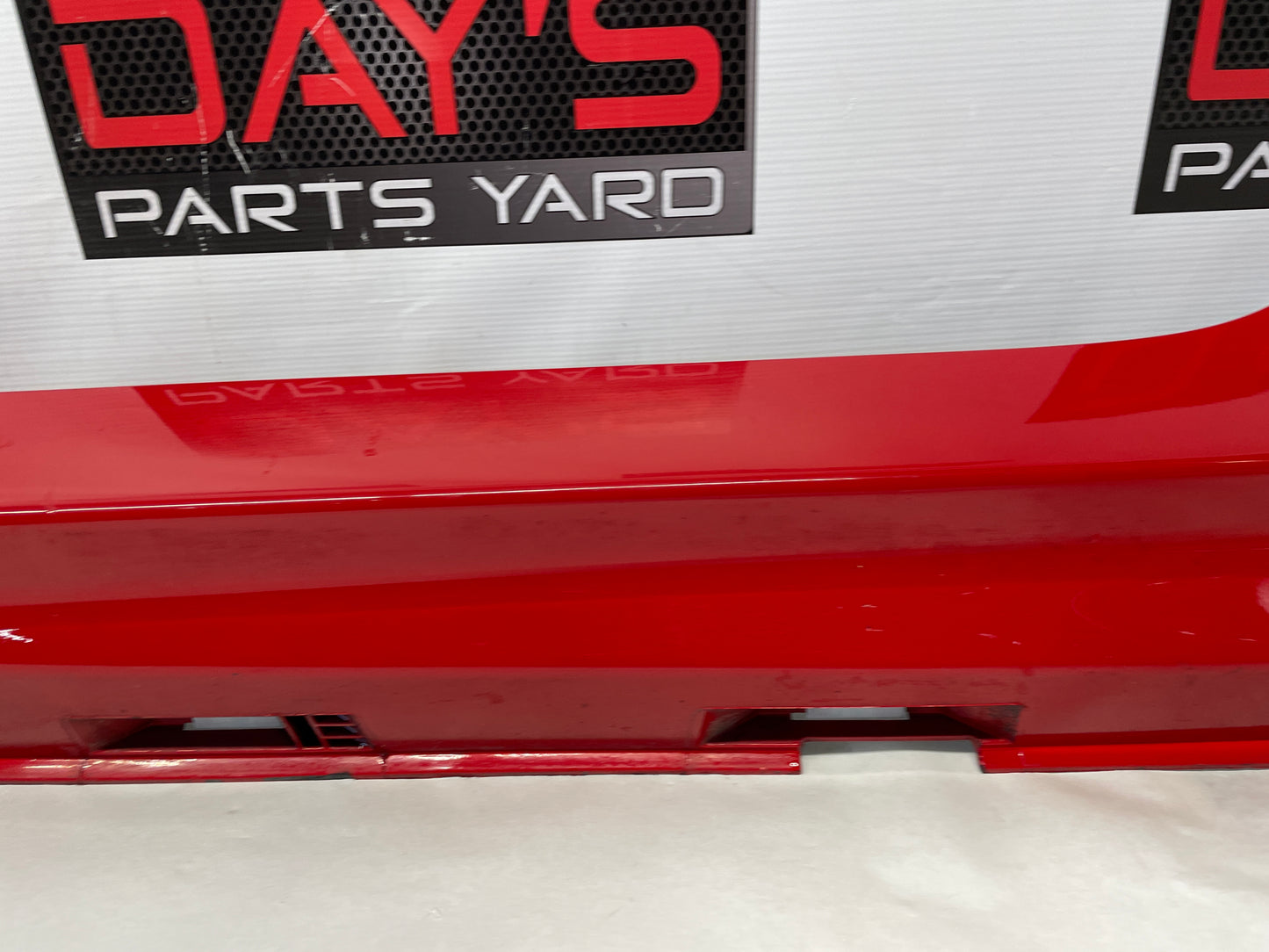 2017 Chevy SS Sedan LH Driver Rocker Molding Side Skirt Panel Trim OEM - Day's Parts Yard