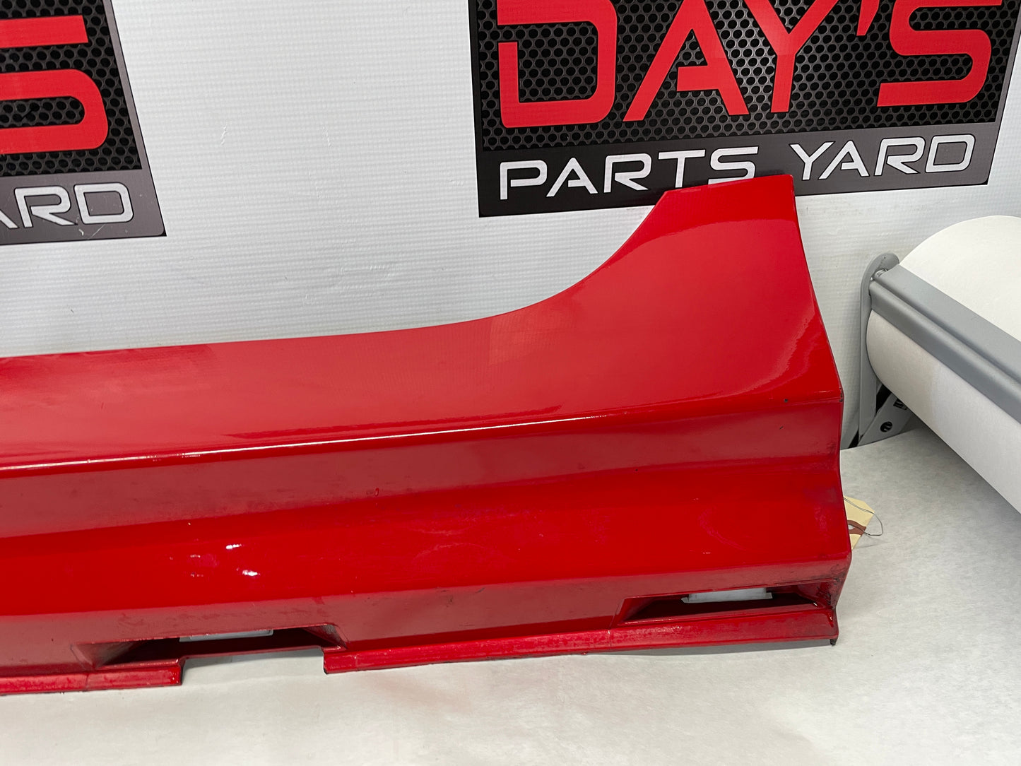 2017 Chevy SS Sedan LH Driver Rocker Molding Side Skirt Panel Trim OEM - Day's Parts Yard