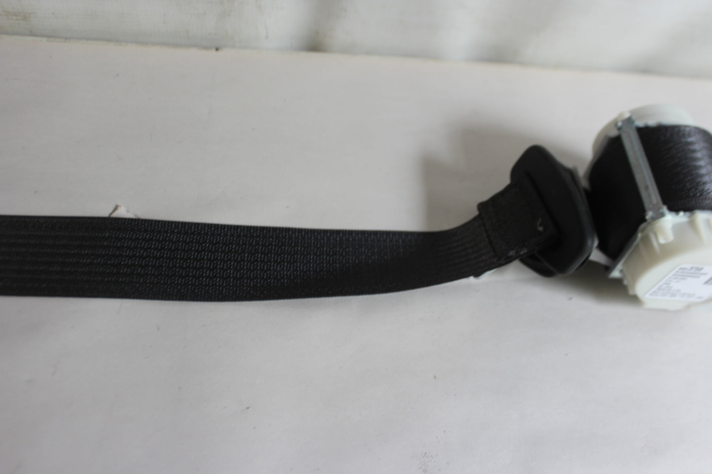 2019 Chevy Tahoe K1500 Premier 2nd Row RH & LH Seat Belt Retractor OEM - Day's Parts Yard