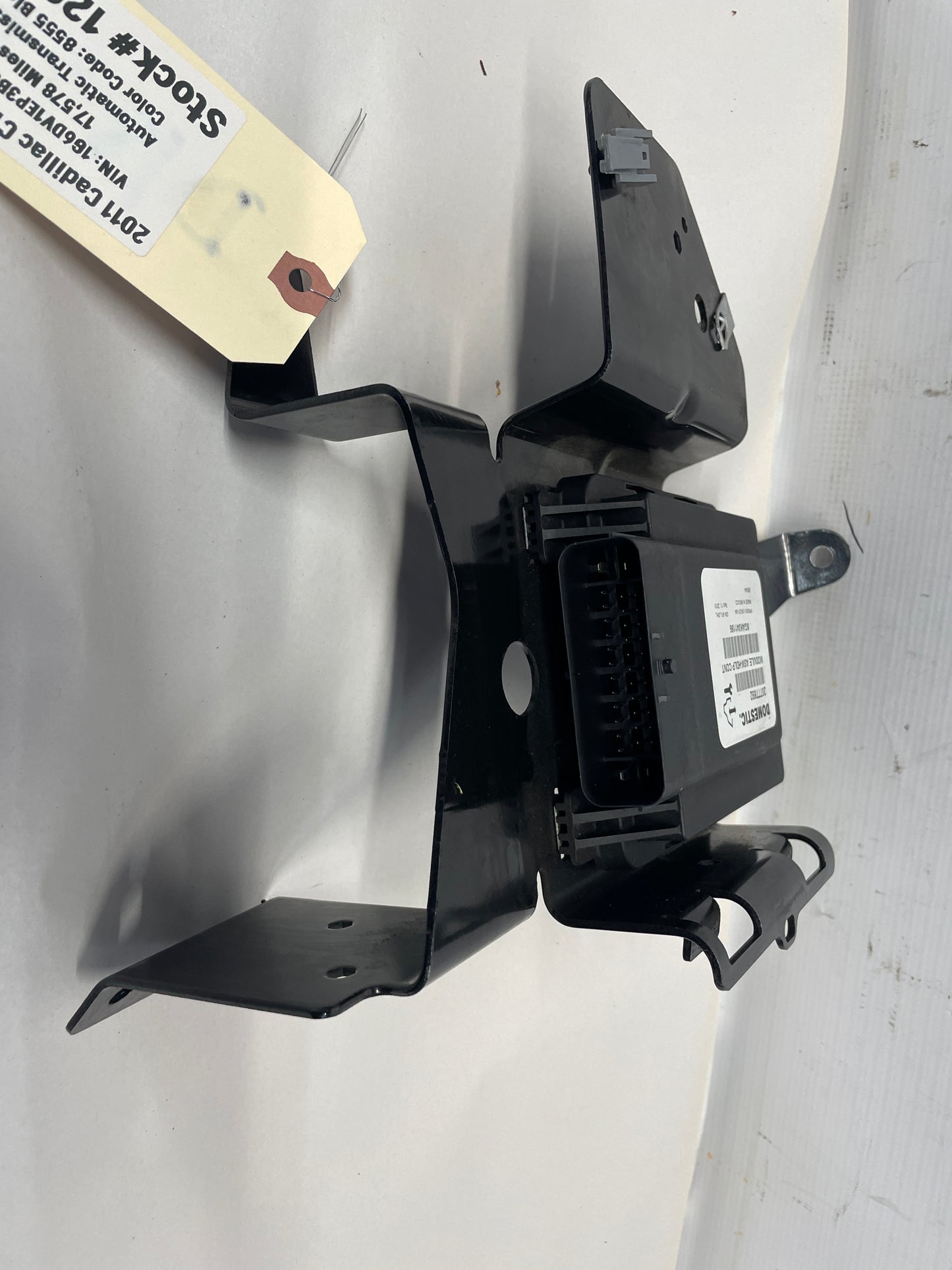 2011 Cadillac CTS-V Coupe Head Light Lamp Leveling Control Module OEM - Day's Parts Yard