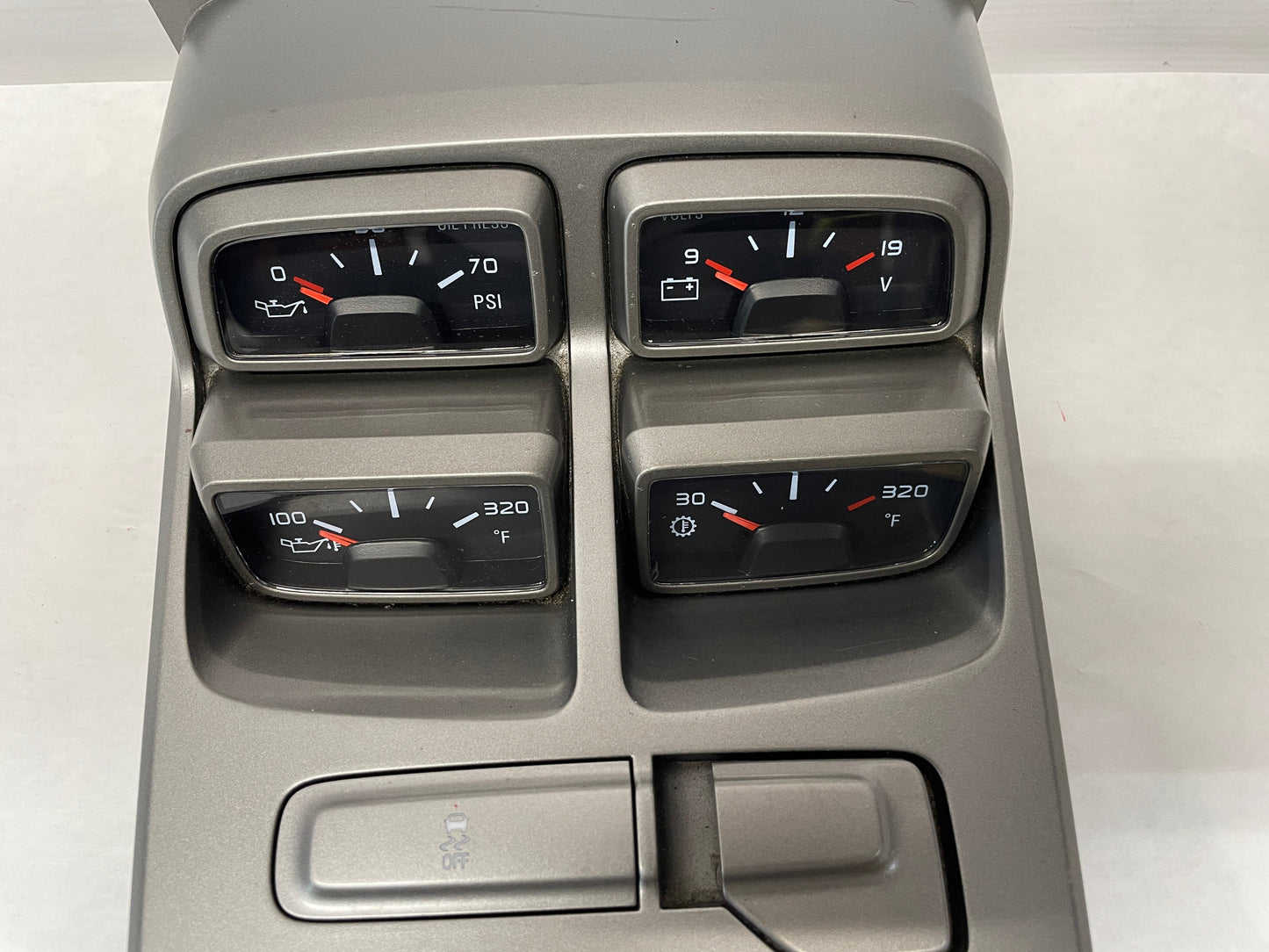 2015 Chevy Camaro SS Center Console Auxiliary Gauges Package Shifter Bezel Trim OEM - Day's Parts Yard