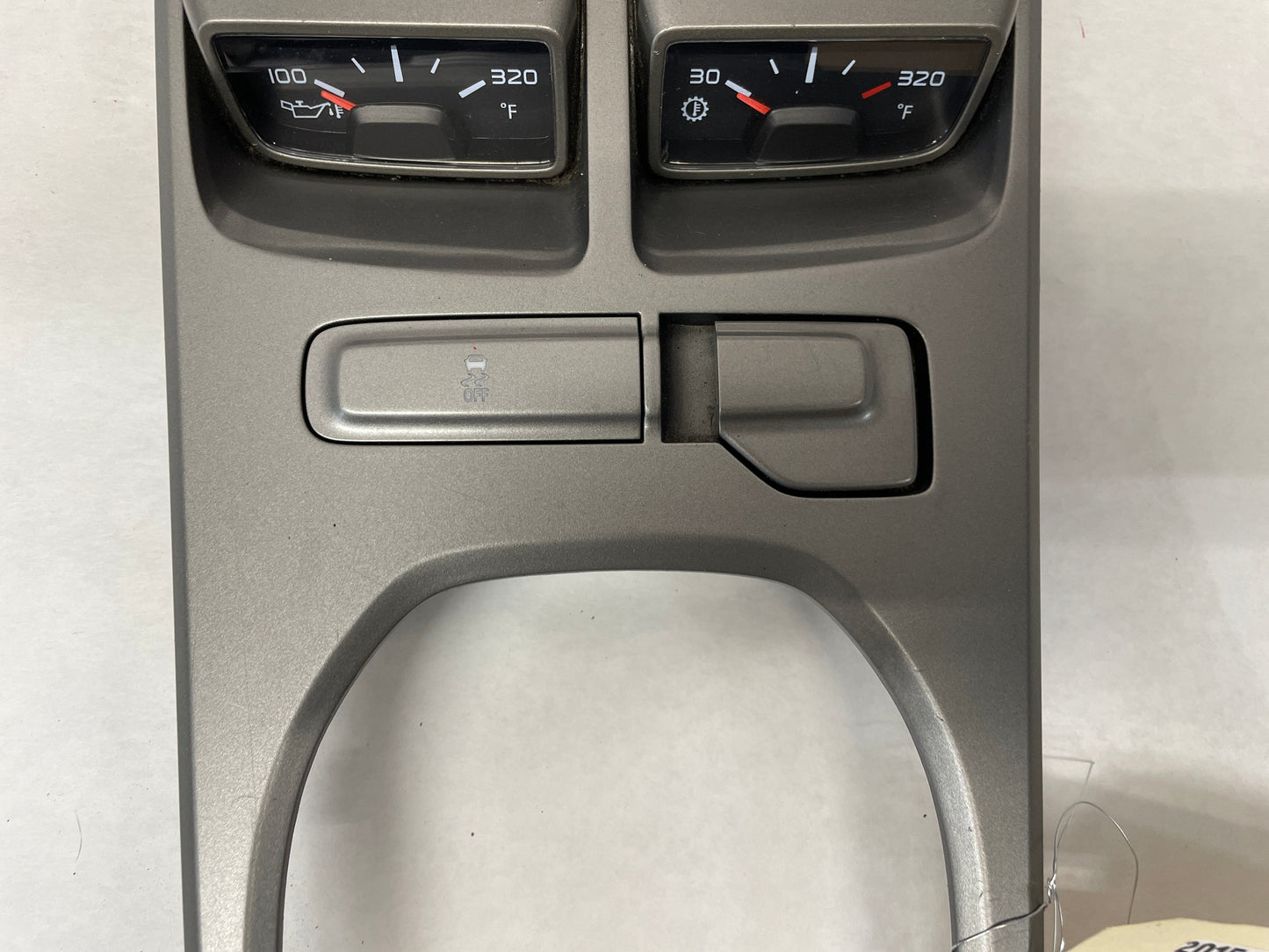 2015 Chevy Camaro SS Center Console Auxiliary Gauges Package Shifter Bezel Trim OEM - Day's Parts Yard