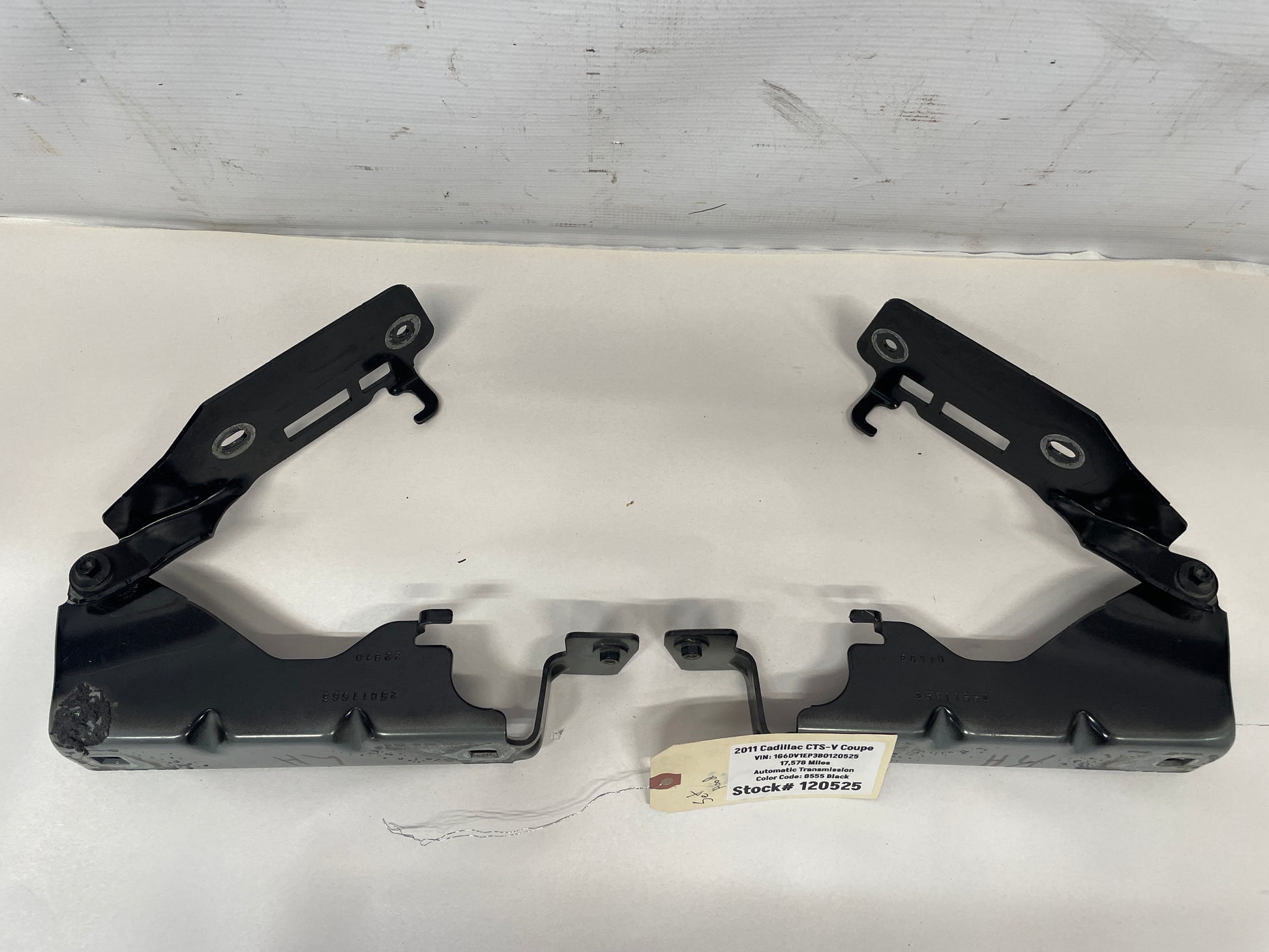 2011 Cadillac CTS-V Coupe RH & LH Hood Hinges OEM - Day's Parts Yard