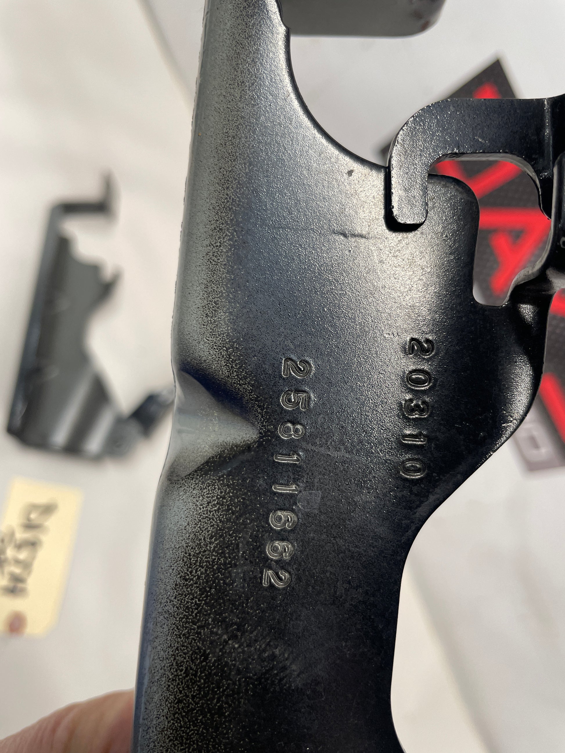 2011 Cadillac CTS-V Coupe RH & LH Hood Hinges OEM - Day's Parts Yard