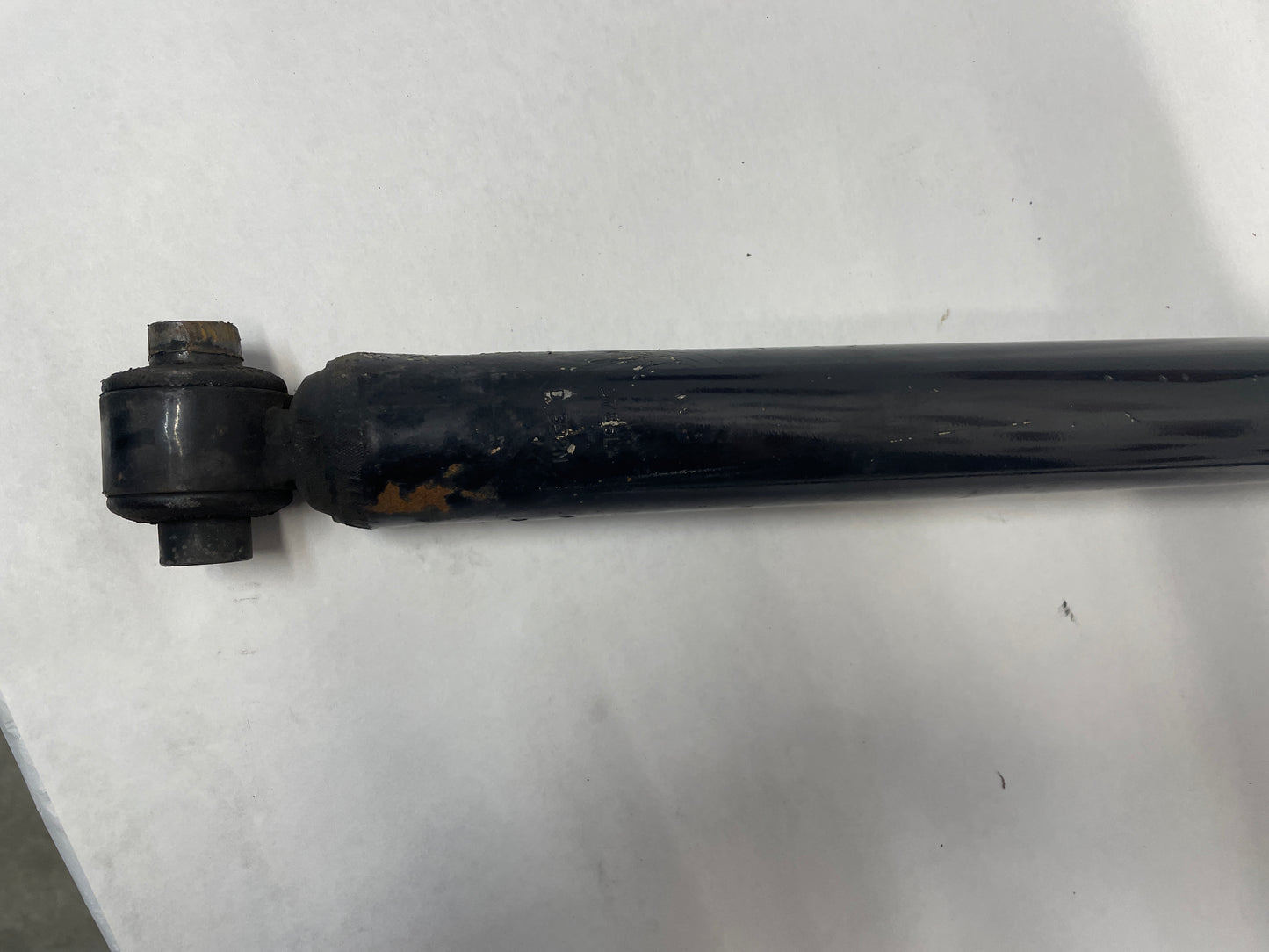 2005 Pontiac GTO Rear Shock Absorbers - Day's Parts Yard