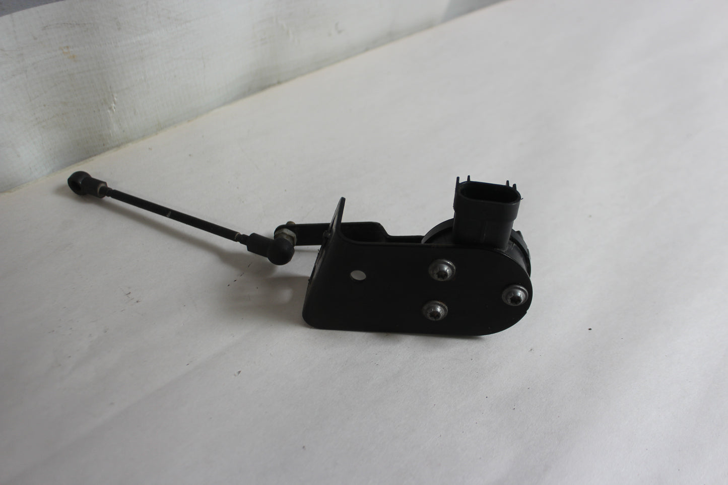 2019 Chevy Tahoe K1500 Premier RH & LH Front Ride Height Level Sensor OEM - Day's Parts Yard