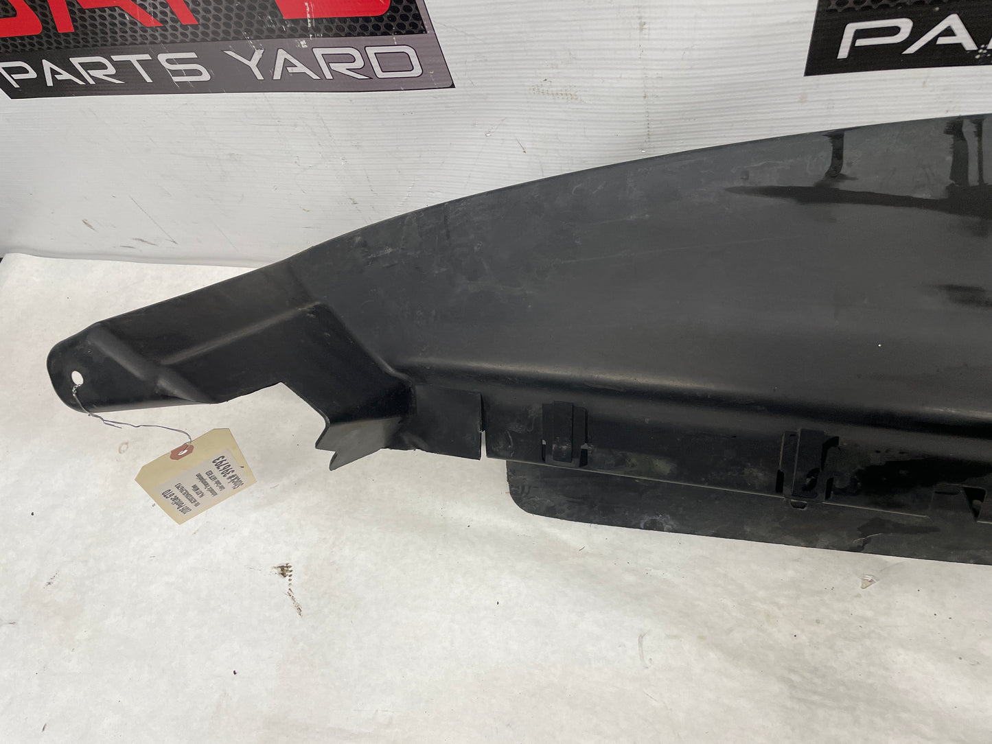2005 Pontiac GTO Front Facial Radiator Air Inlet Lower Duct OEM - Day's Parts Yard