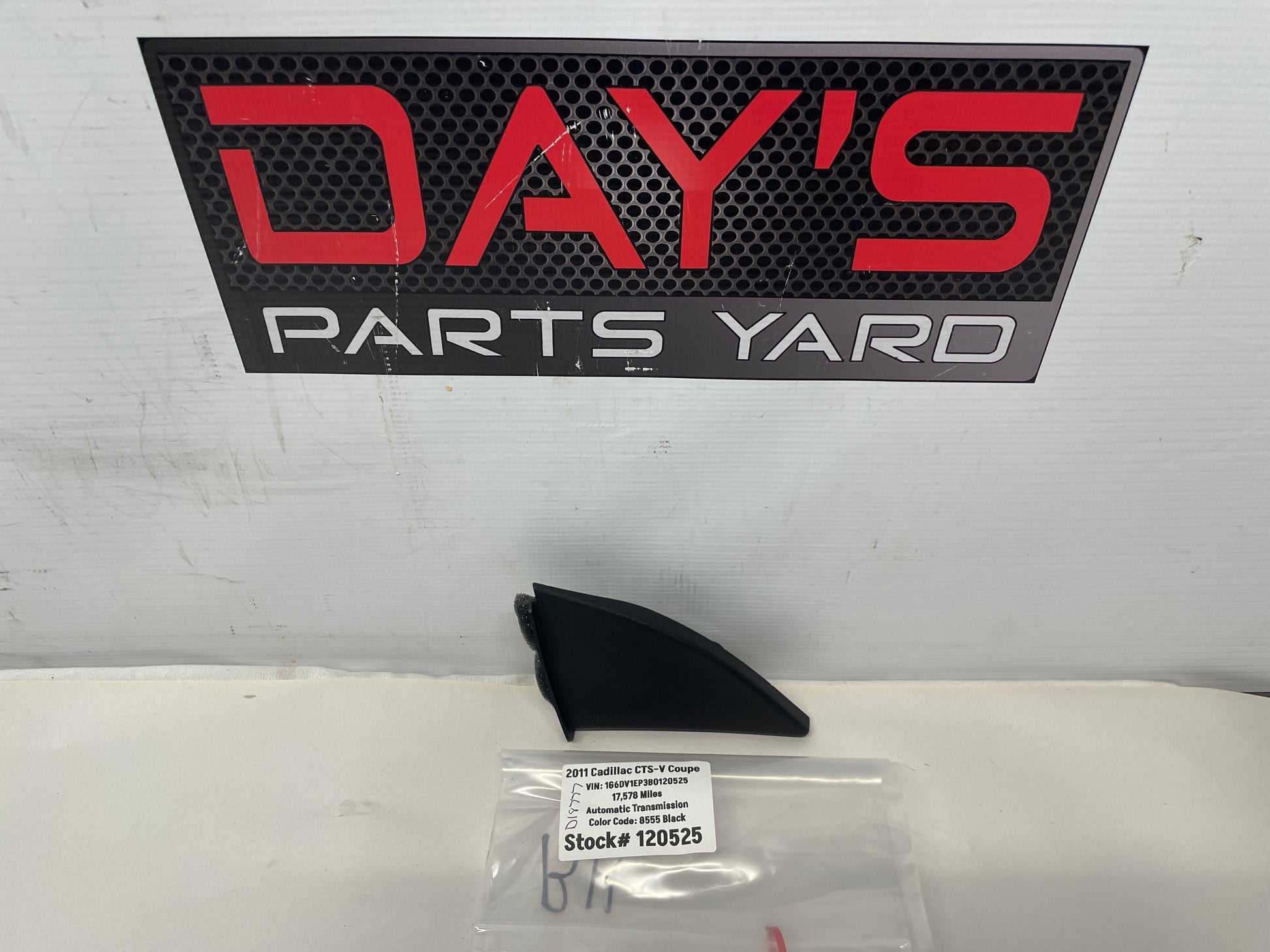 2011 Cadillac CTS-V Coupe RH Passenger Interior Mirror Bolt Cover OEM - Day's Parts Yard