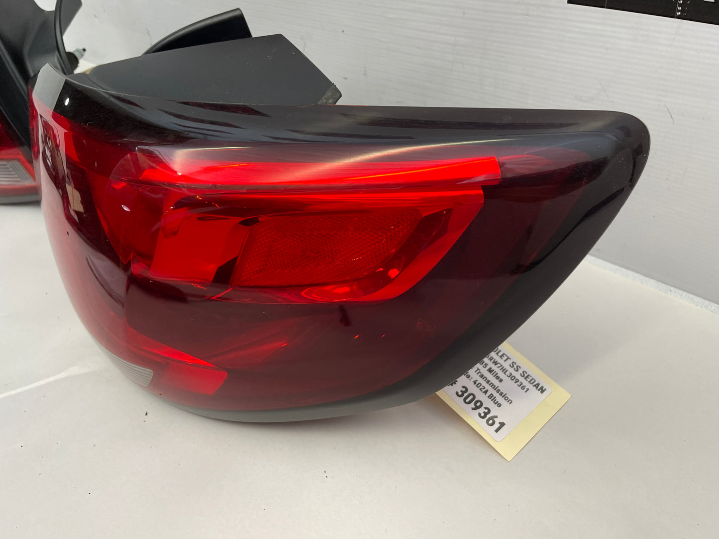 2017 Chevrolet SS Sedan RH & LH Tail Light Taillight Lamp OEM - Day's Parts Yard