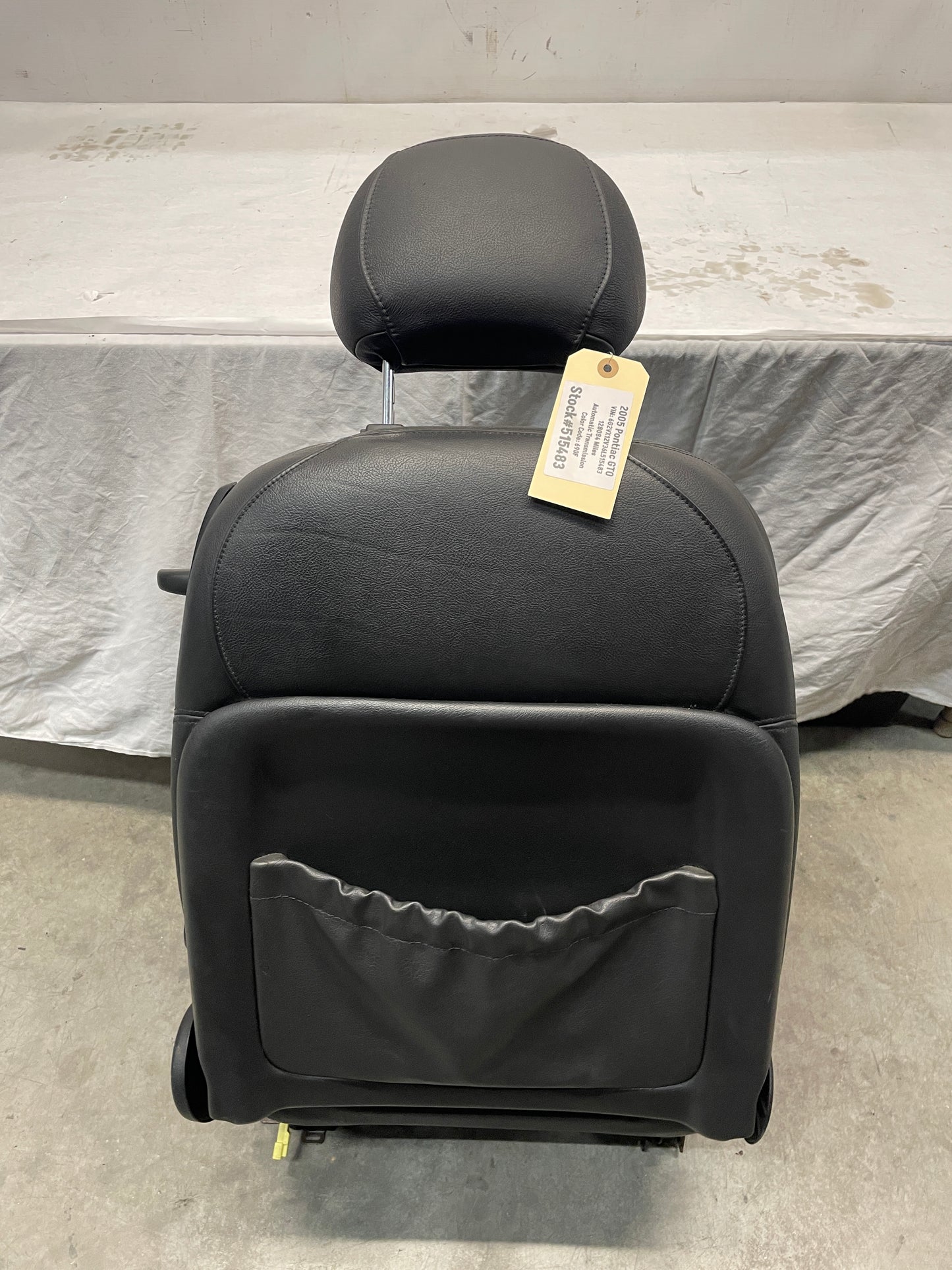 2005 Pontiac GTO LH Driver Front Seat OEM - Day's Parts Yard