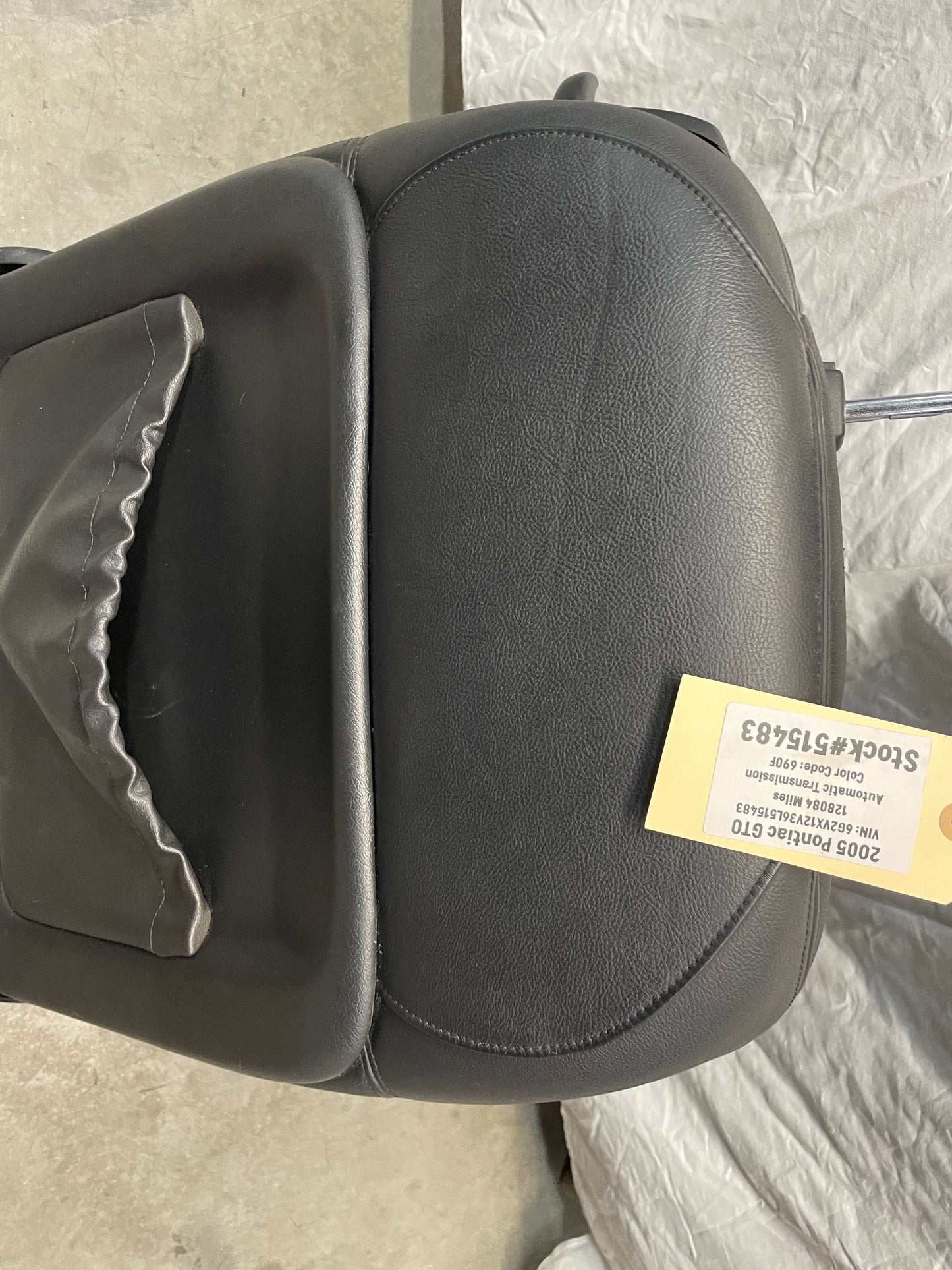 2005 Pontiac GTO LH Driver Front Seat OEM - Day's Parts Yard