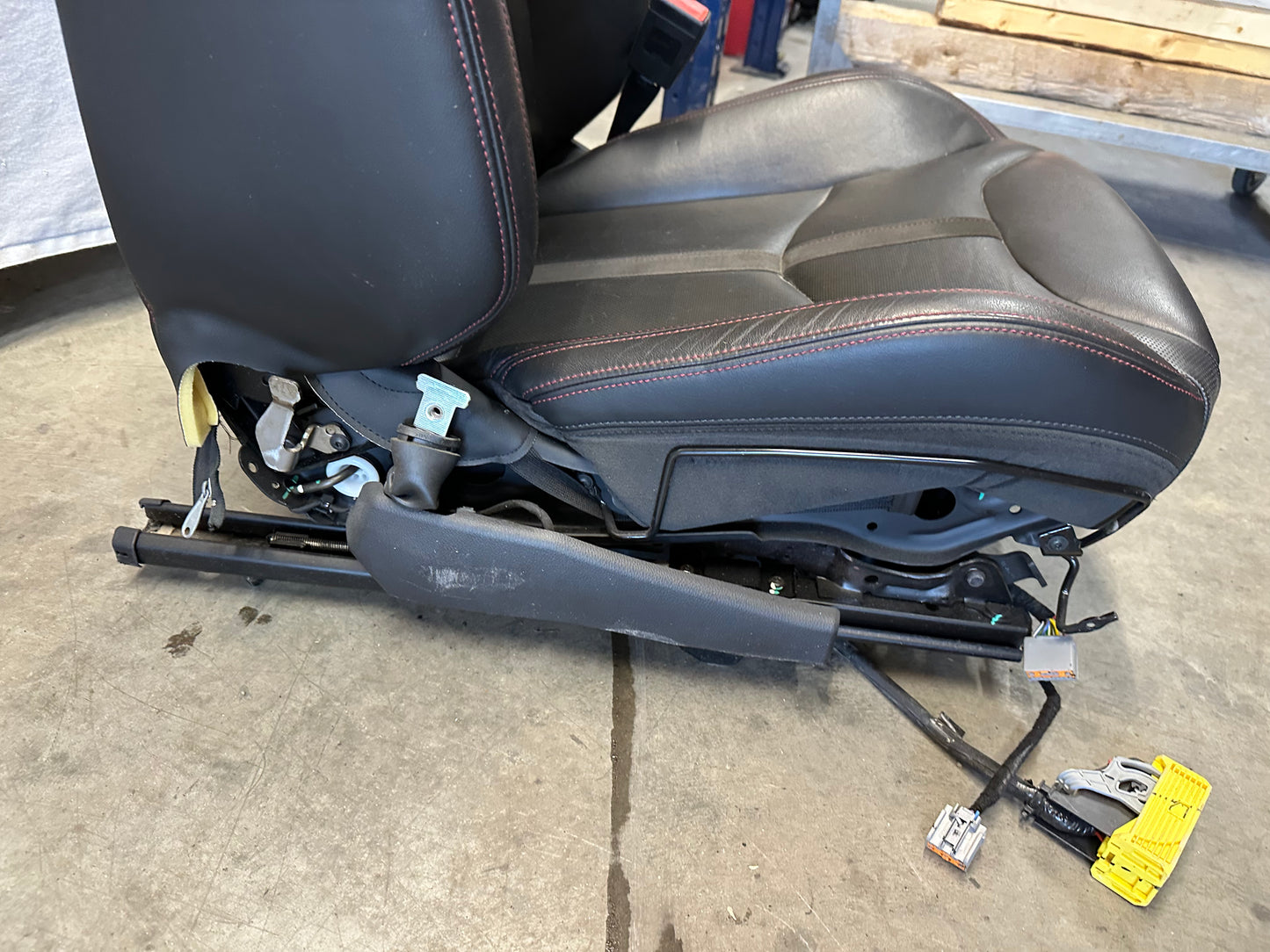 2014 Chevy SS Sedan RH Passenger Front Seat OEM - Day's Parts Yard
