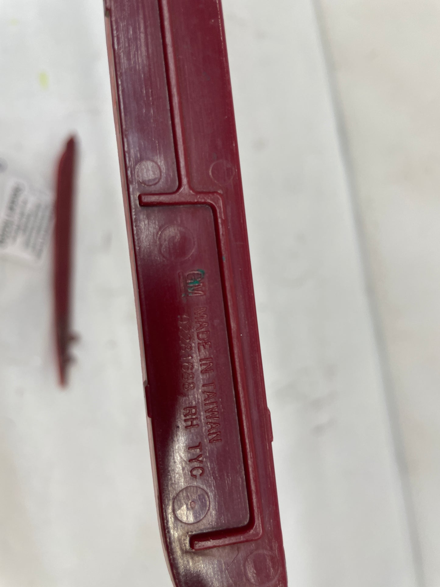 2015 Chevy SS Sedan RH & LH Rear Bumper Fascia Lower Signal Lamps Light Reflectors OEM