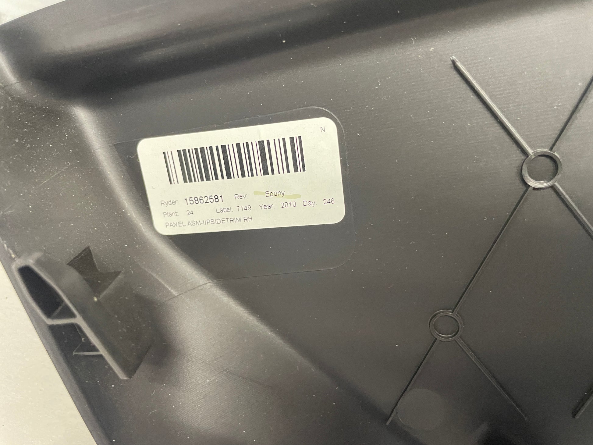 2011 Cadillac CTS-V Coupe RH Passenger Dashboard End Cap Cover OEM - Day's Parts Yard