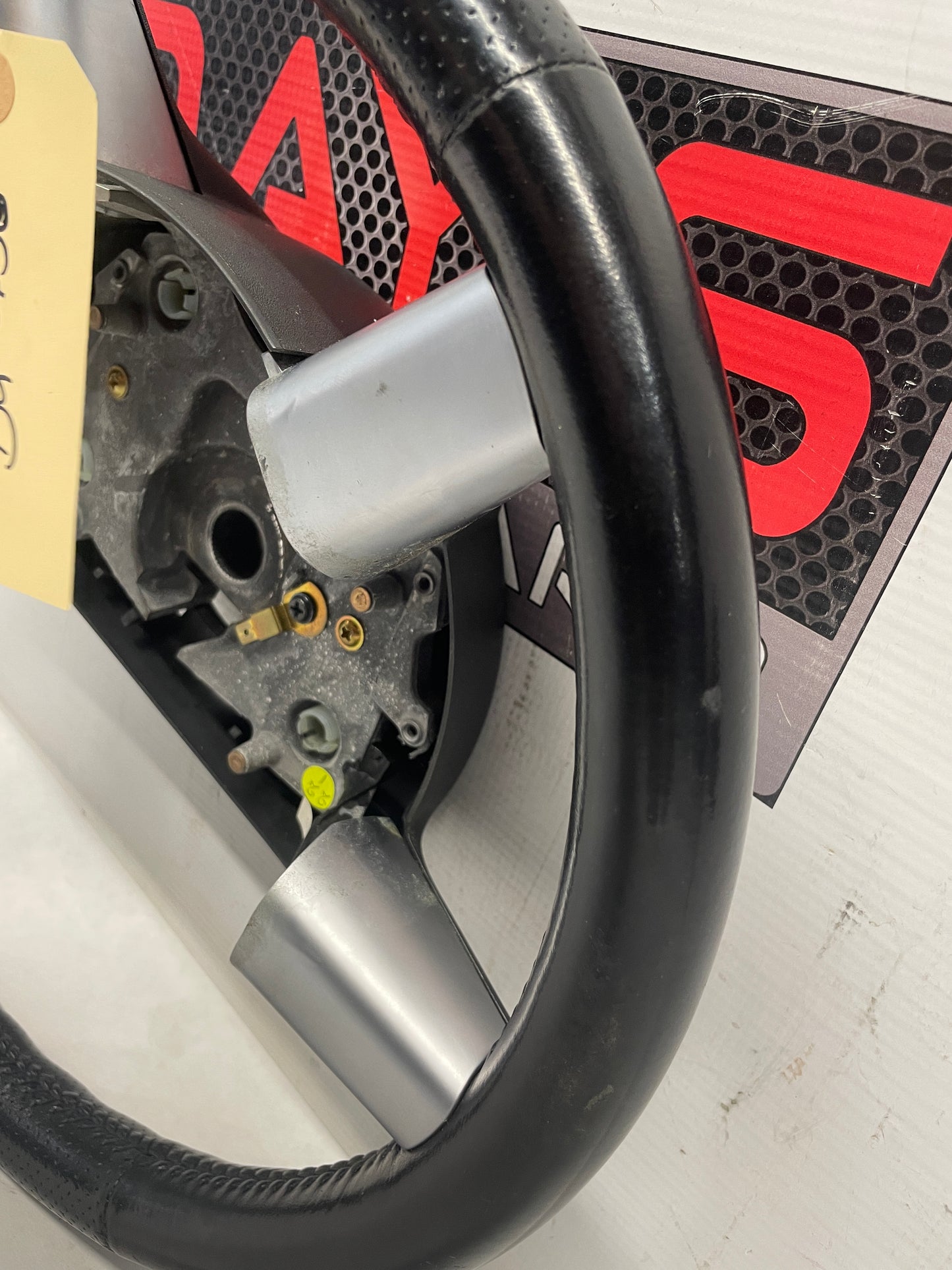 2005 Pontiac GTO Steering Wheel OEM - Day's Parts Yard