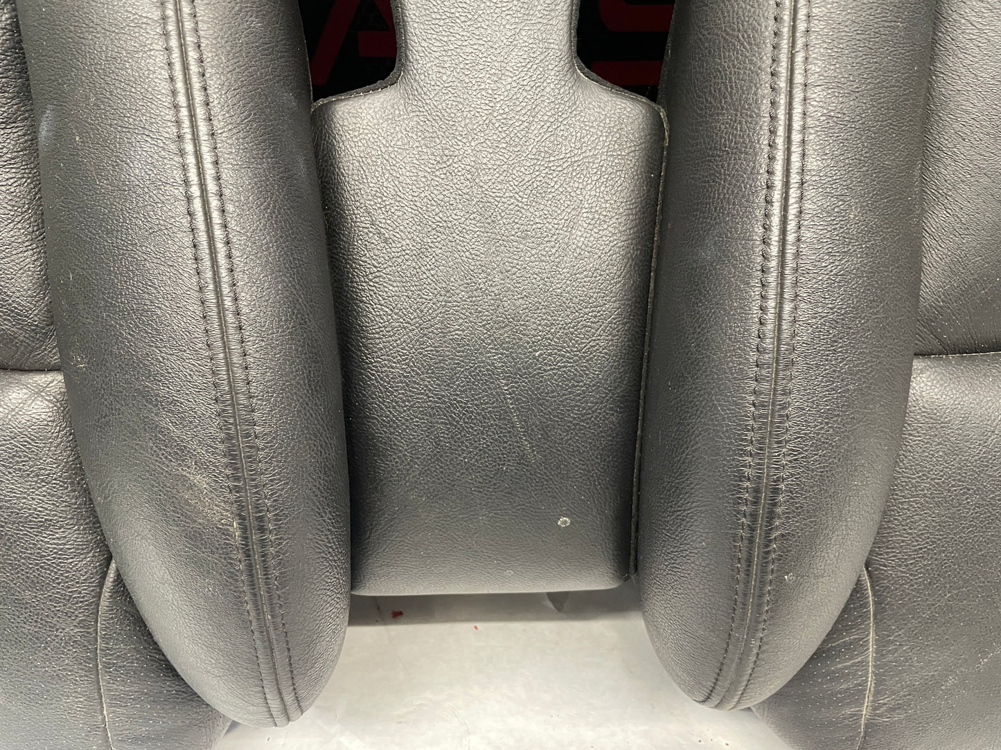 2005 Pontiac GTO Seats Rears Only OEM - Day's Parts Yard