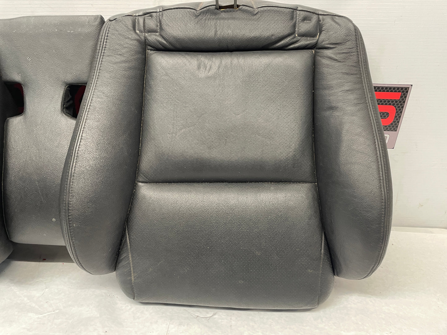 2005 Pontiac GTO Seats Rears Only OEM - Day's Parts Yard