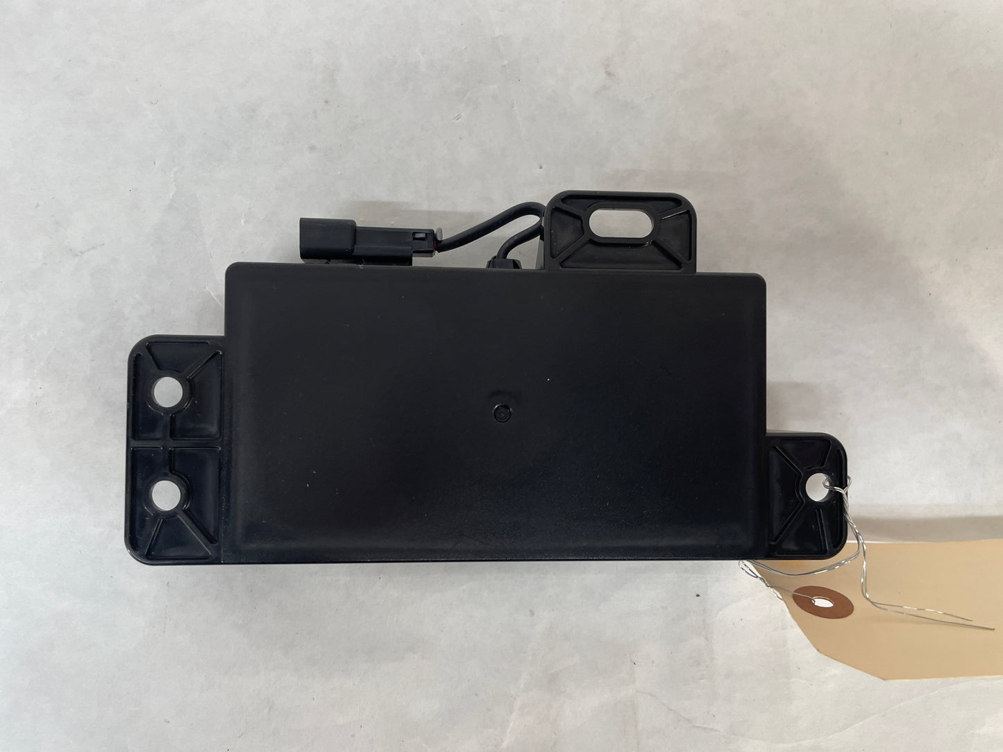 2013 Chevy Camaro ZL1 OnStar Battery Backup Control Module OEM - Day's Parts Yard
