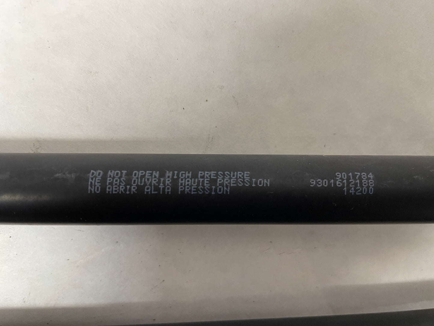 2006 Pontiac GTO Hood Gas Lift Support Struts Shocks OEM - Day's Parts Yard