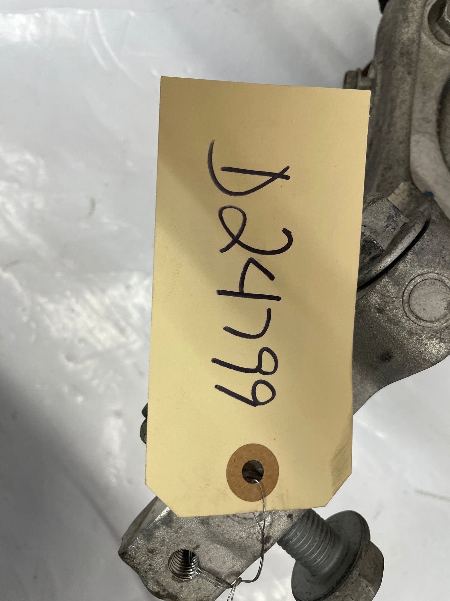 2014 Chevy Camaro ZL1 LH Driver Front Suspension Spindle Knuckle Hub Assembly OEM - Day's Parts Yard