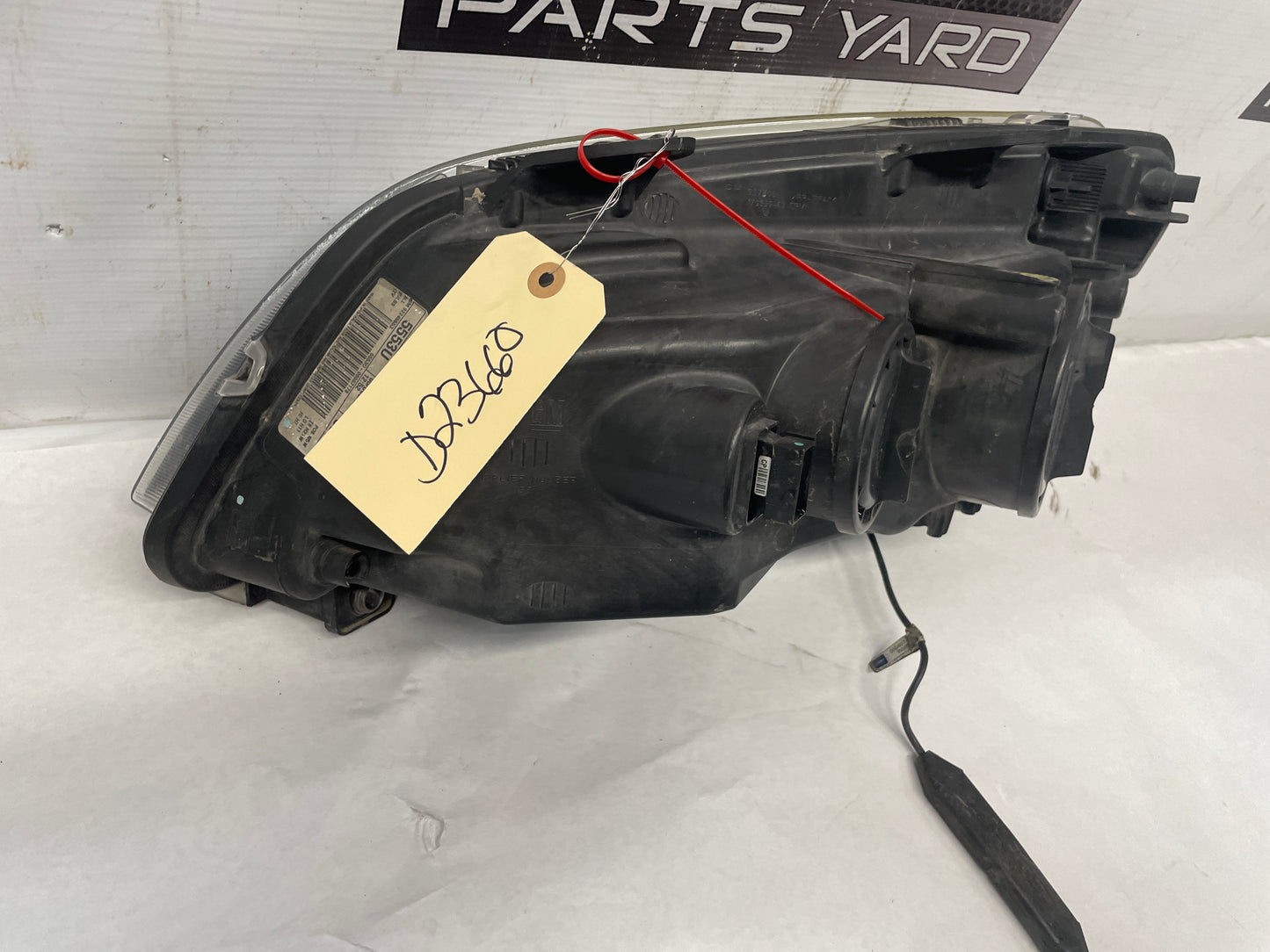 2013 Chevy Caprice RH Passenger Head Light Headlight Lamp OEM - Day's Parts Yard