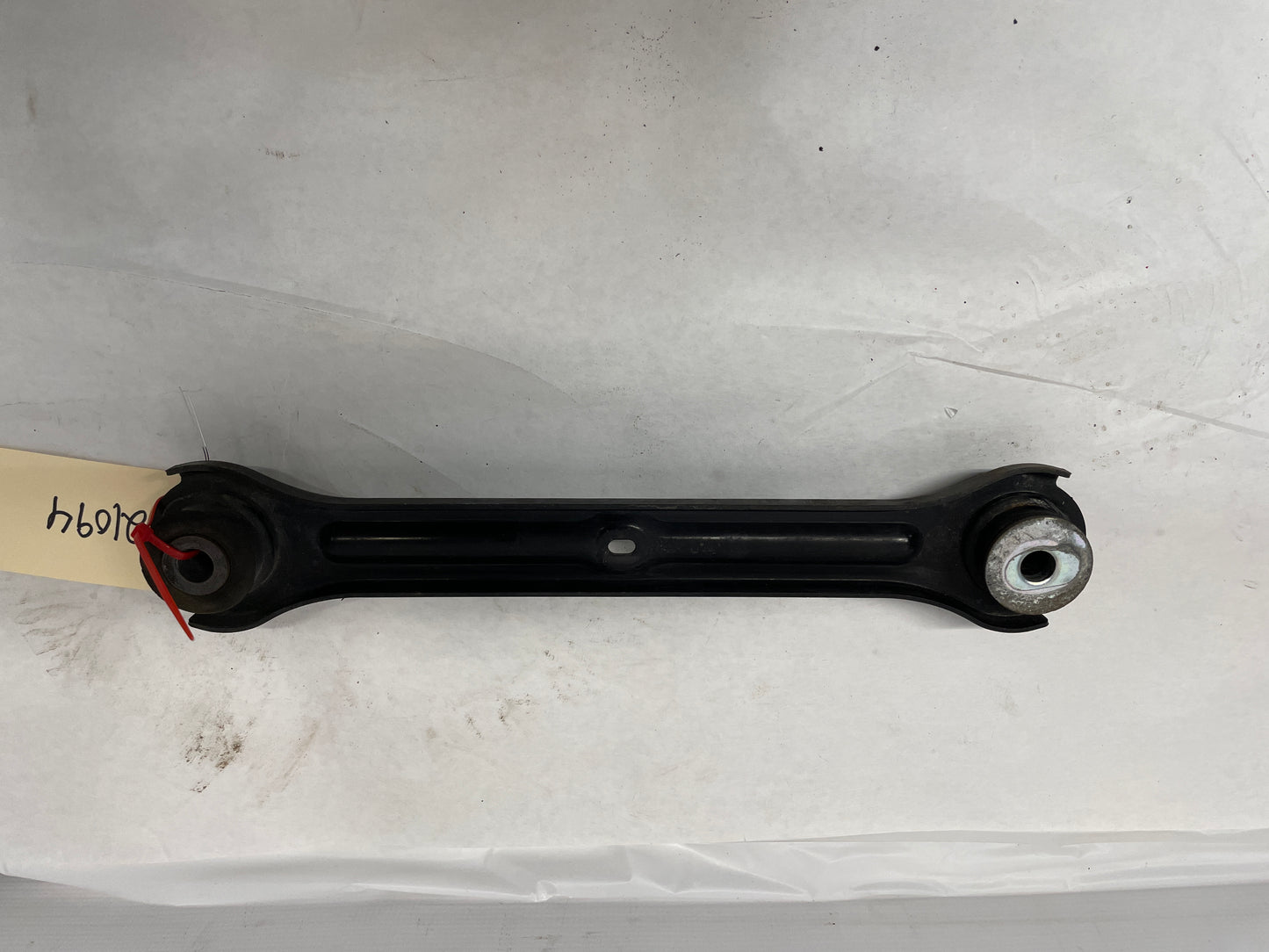 2017 Chevrolet SS Sedan RH Passenger Rear Trailing Control Arm Drag Link OEM - Day's Parts Yard