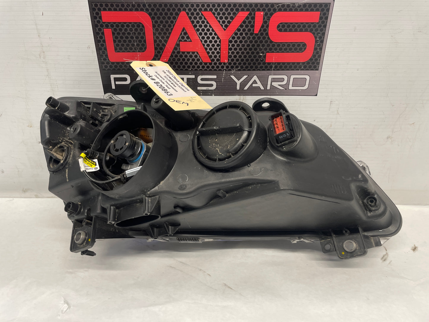 2013 Chevy Caprice LH Driver Head Light Headlight Lamp OEM - Day's Parts Yard
