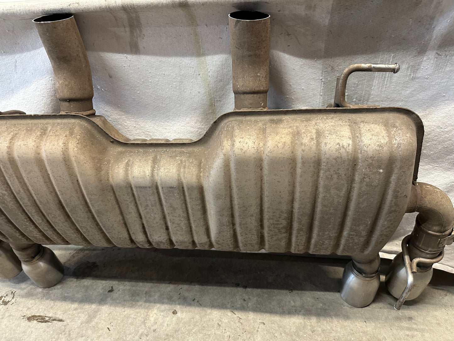 2017 Chevy Camaro SS Exhaust Muffler NPP Active Bi Mode OEM - Day's Parts Yard