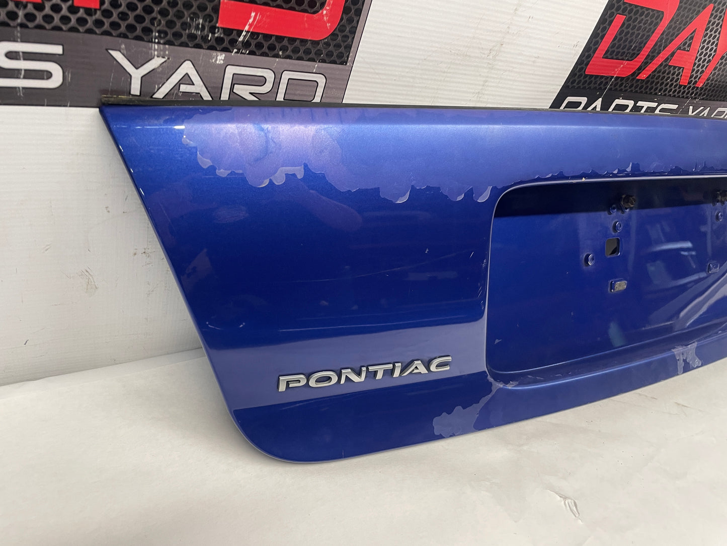 2005 Pontiac GTO Trunk Deck Lid Filler Insert Panel OEM - Day's Parts Yard