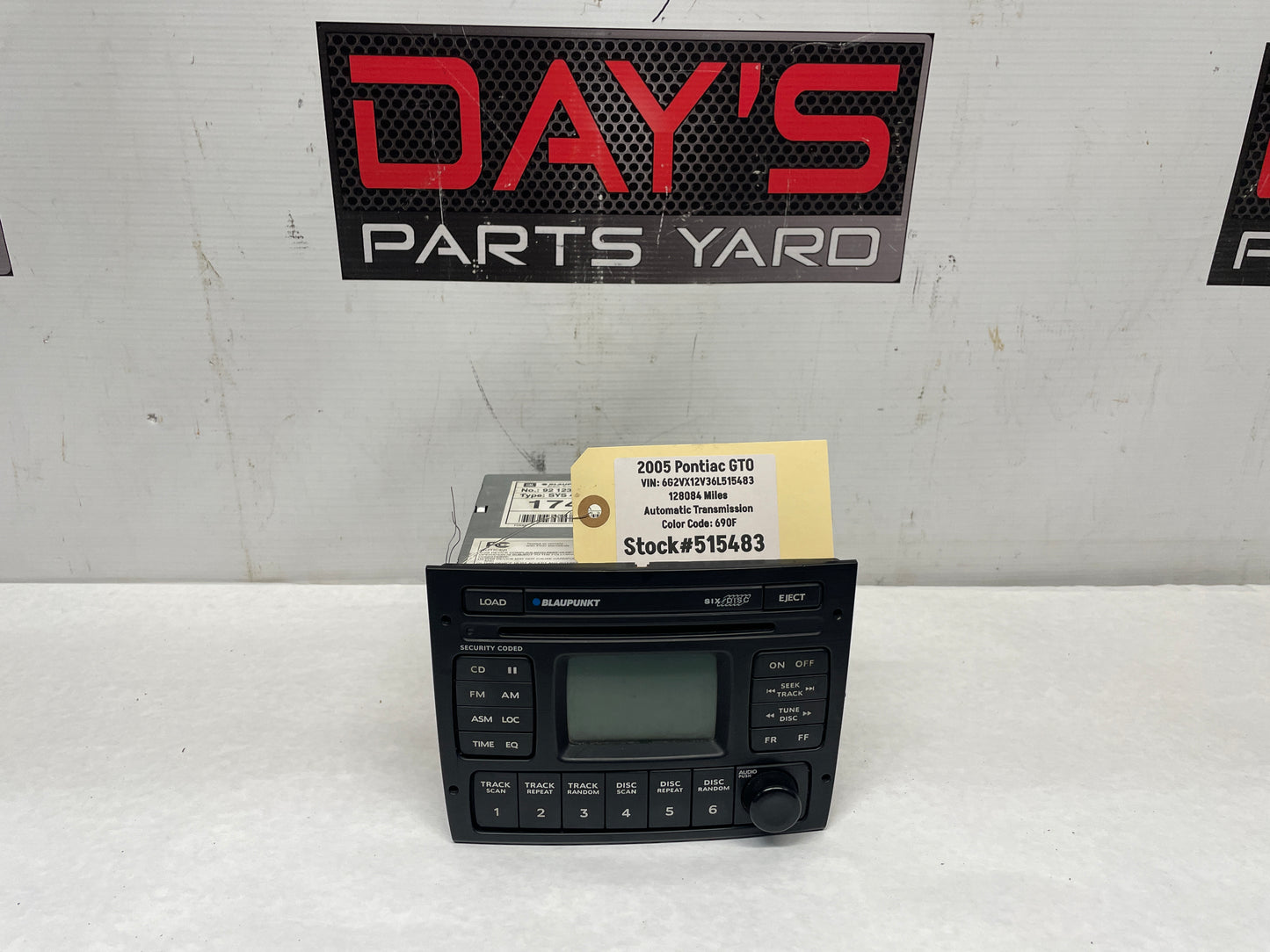 2005 Pontiac GTO Blaupunkt Radio Stereo 6 Disk CD Changer OEM - Day's Parts Yard