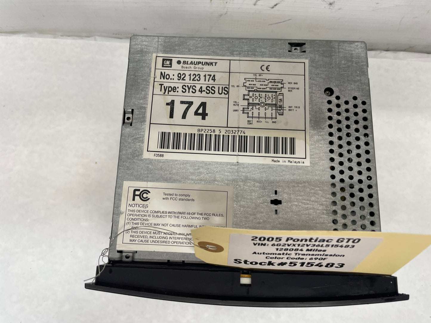 2005 Pontiac GTO Blaupunkt Radio Stereo 6 Disk CD Changer OEM - Day's Parts Yard