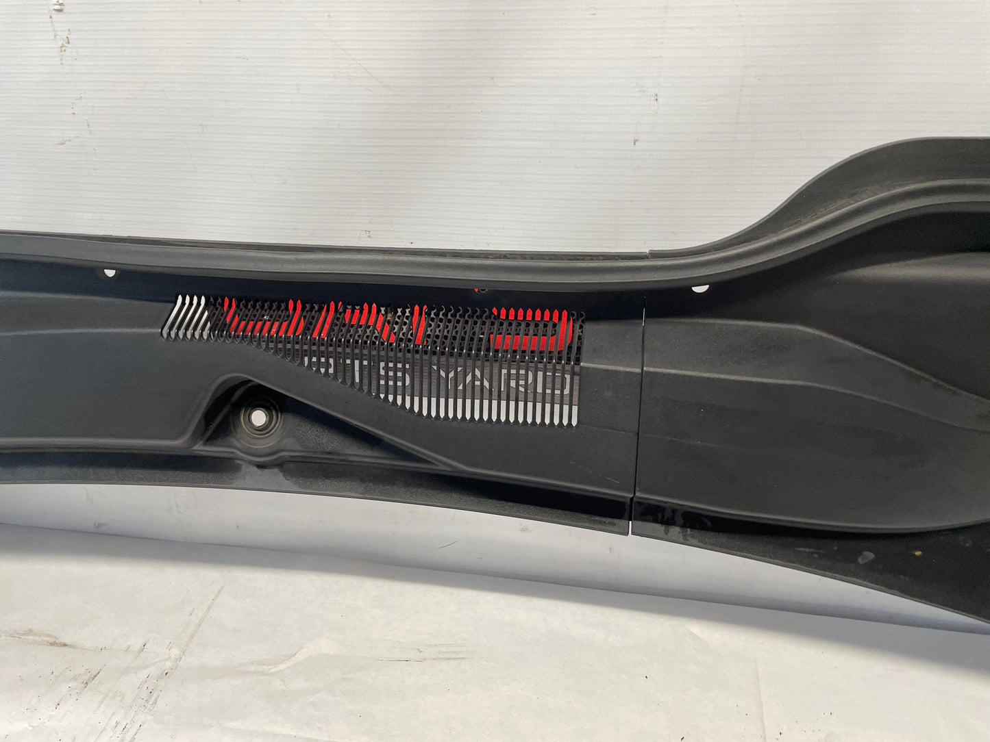 2015 Chevy Camaro SS 1LE Windshield Wiper Cowl Cabin Filter Cover OEM - Day's Parts Yard