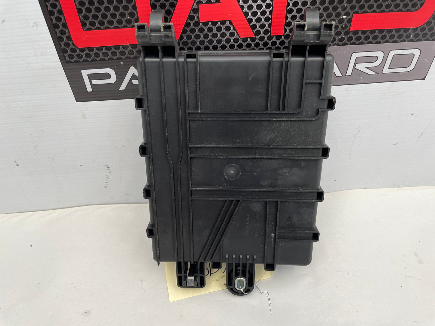 2014 Chevrolet SS Sedan Rear Fuse Relay Box OEM - Day's Parts Yard