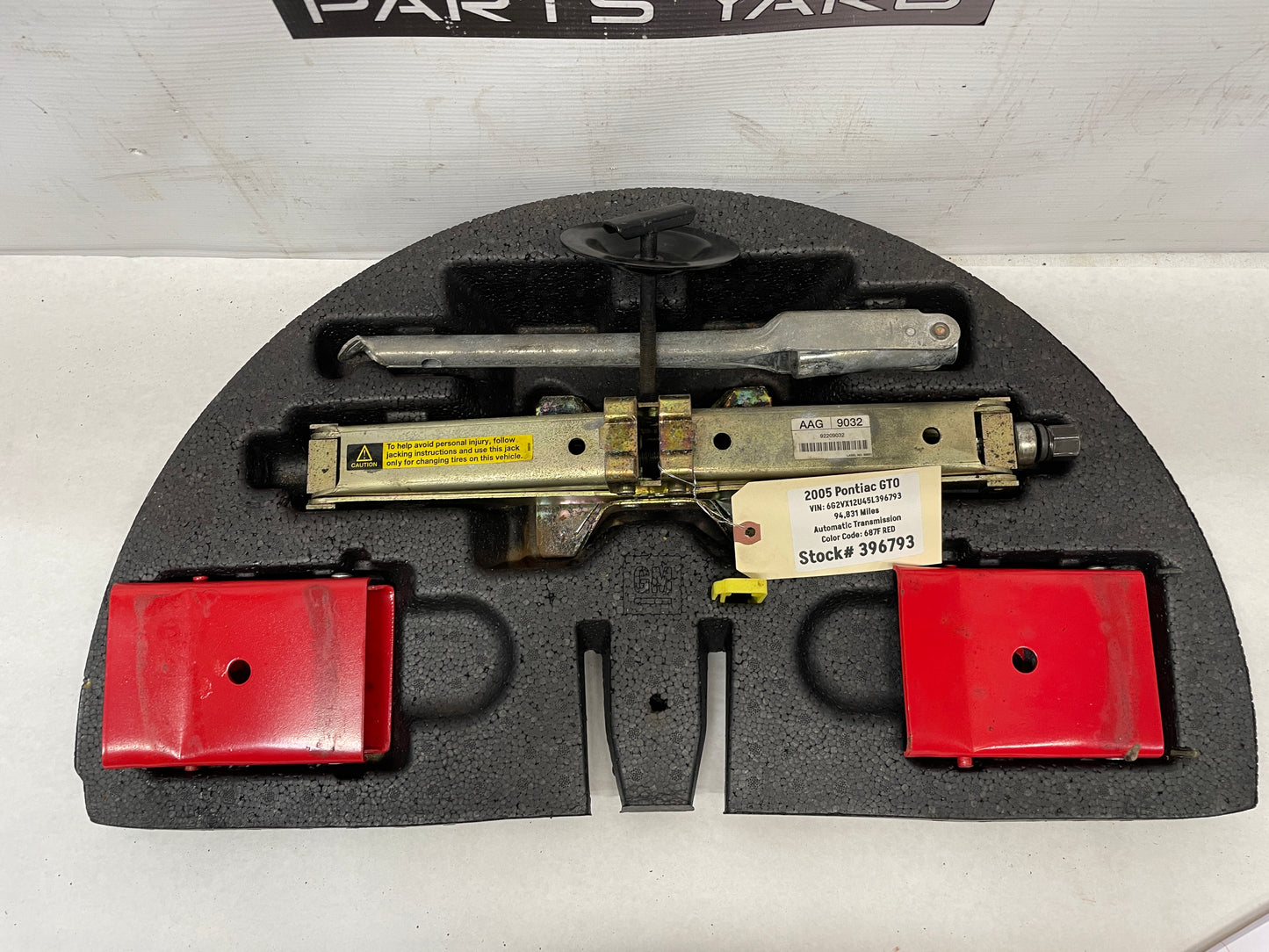 2005 Pontiac GTO Emergency Spare Tire Jack Tool Kit OEM - Day's Parts Yard