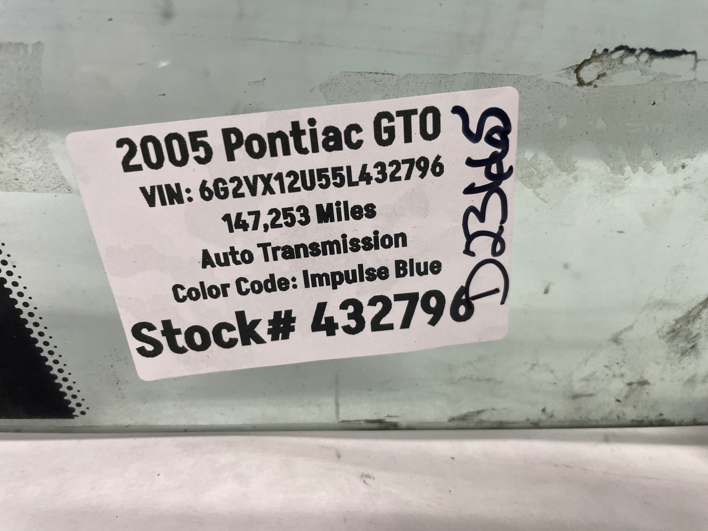 2005 Pontiac GTO RH Passenger Front Door Window Glass OEM - Day's Parts Yard