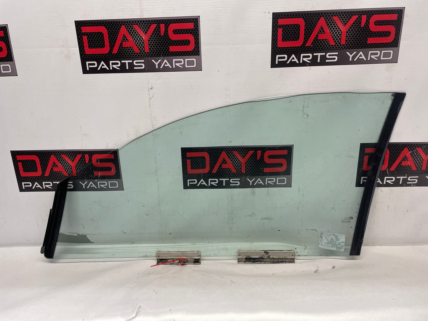 2005 Pontiac GTO RH Passenger Front Door Window Glass OEM - Day's Parts Yard